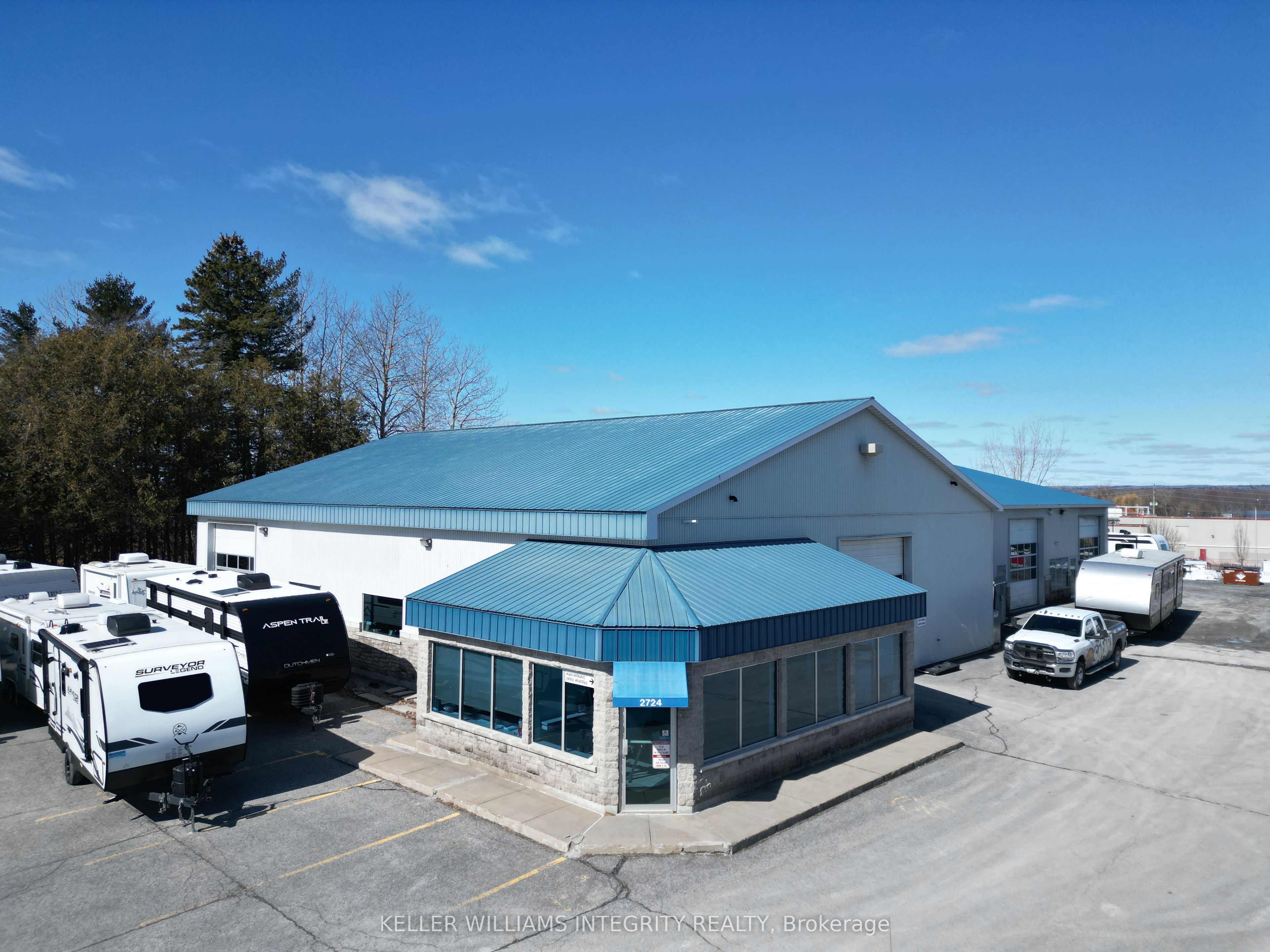 2724 Laurier Street Property Photo 20