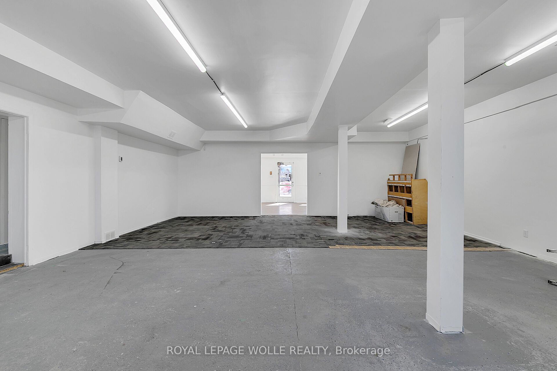 #store - 581 Lancaster Street Property Photo 10