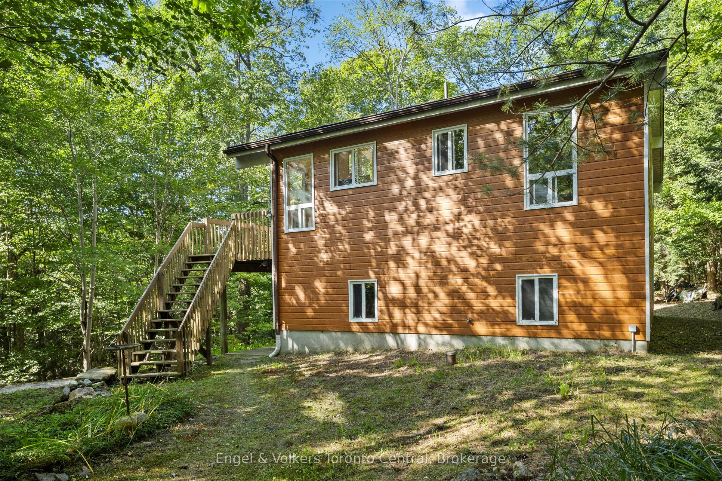 13 Hickory Crescent Property Photo 6