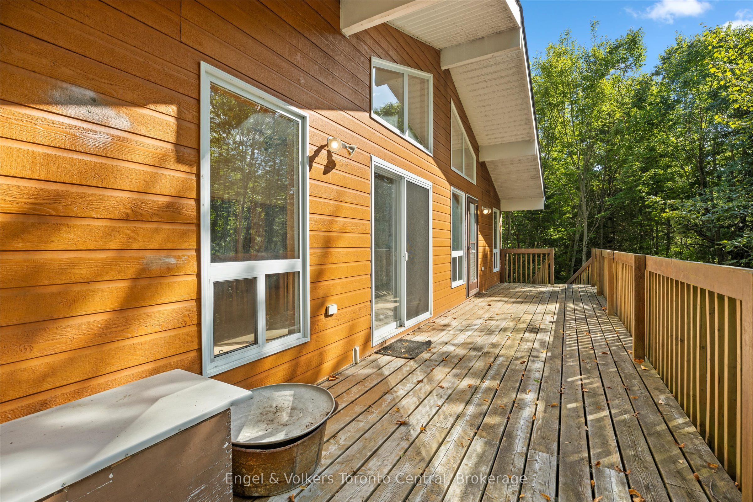 13 Hickory Crescent Property Photo 8