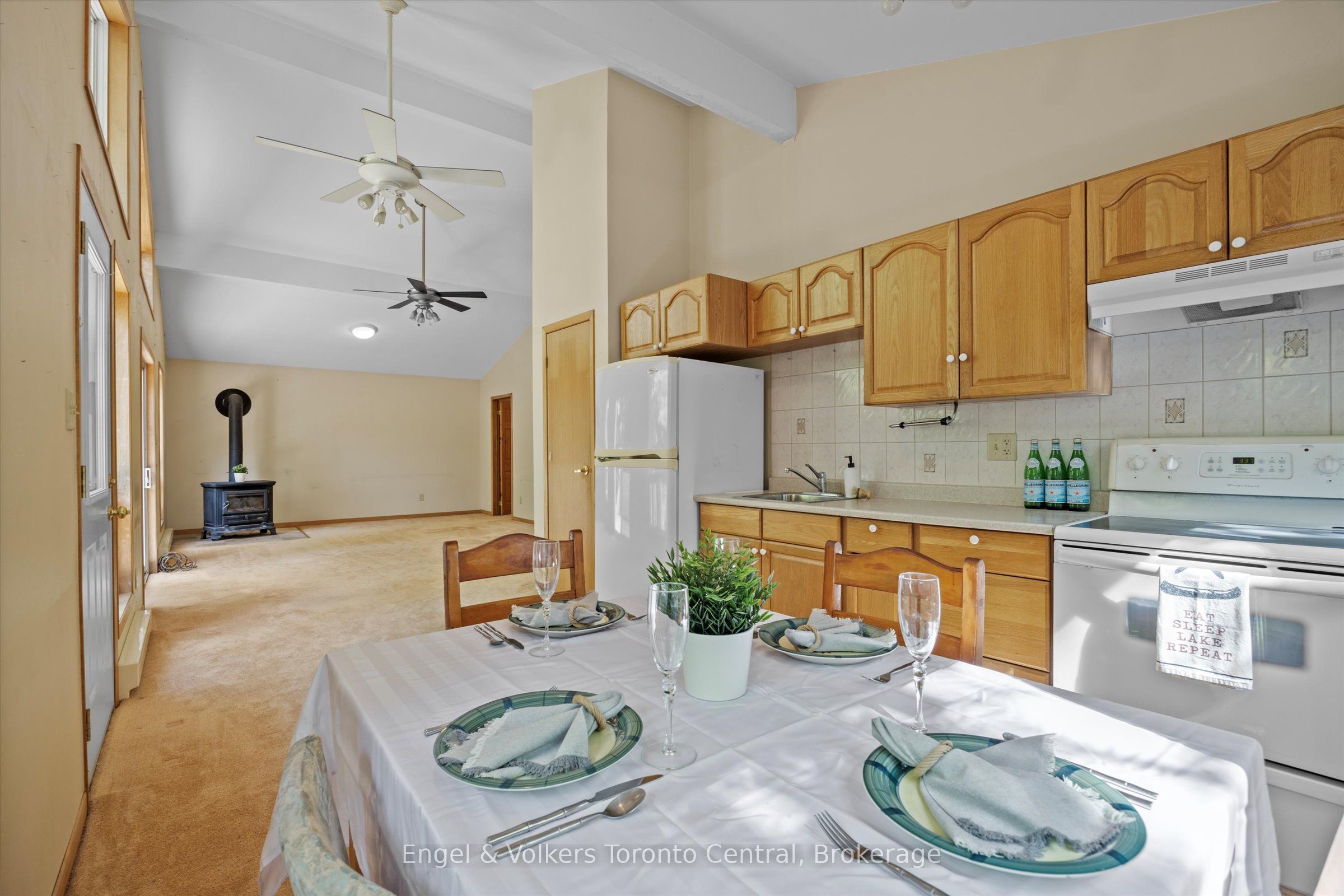 13 Hickory Crescent Property Photo 14