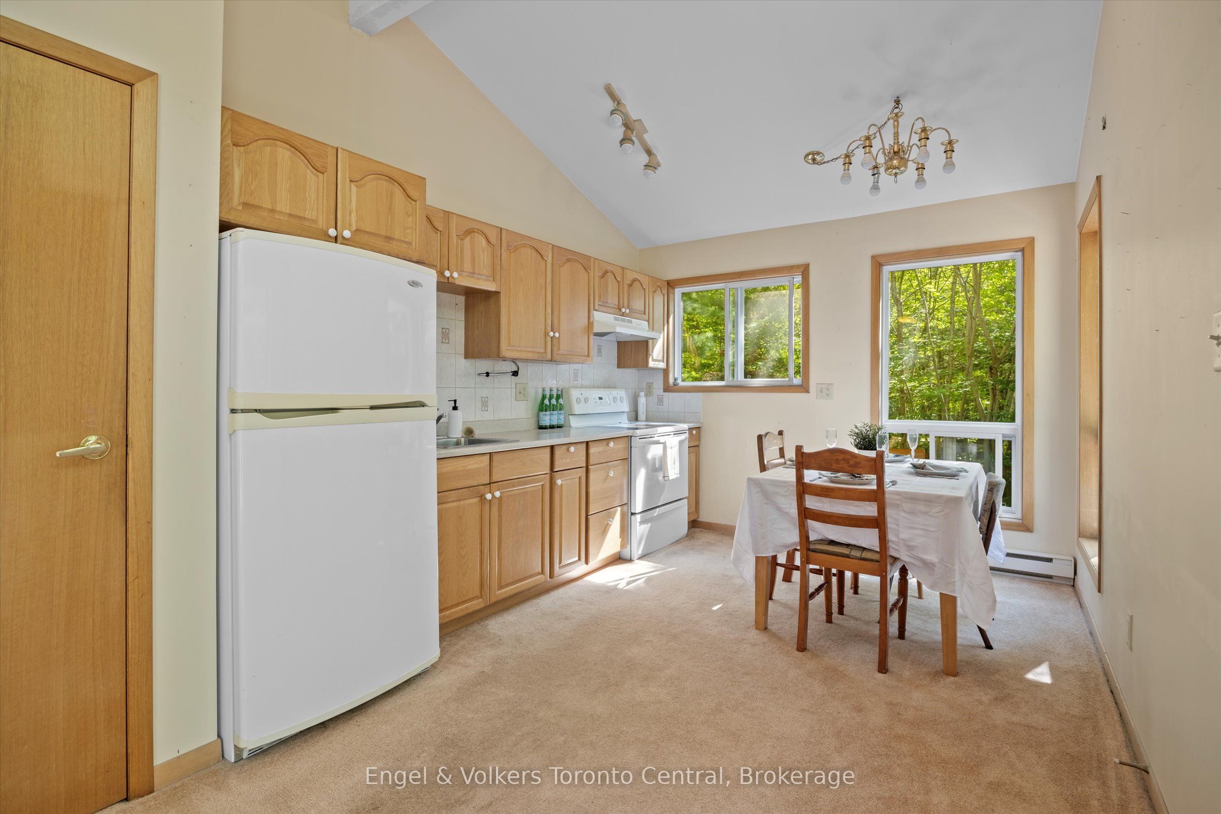 13 Hickory Crescent Property Photo 17