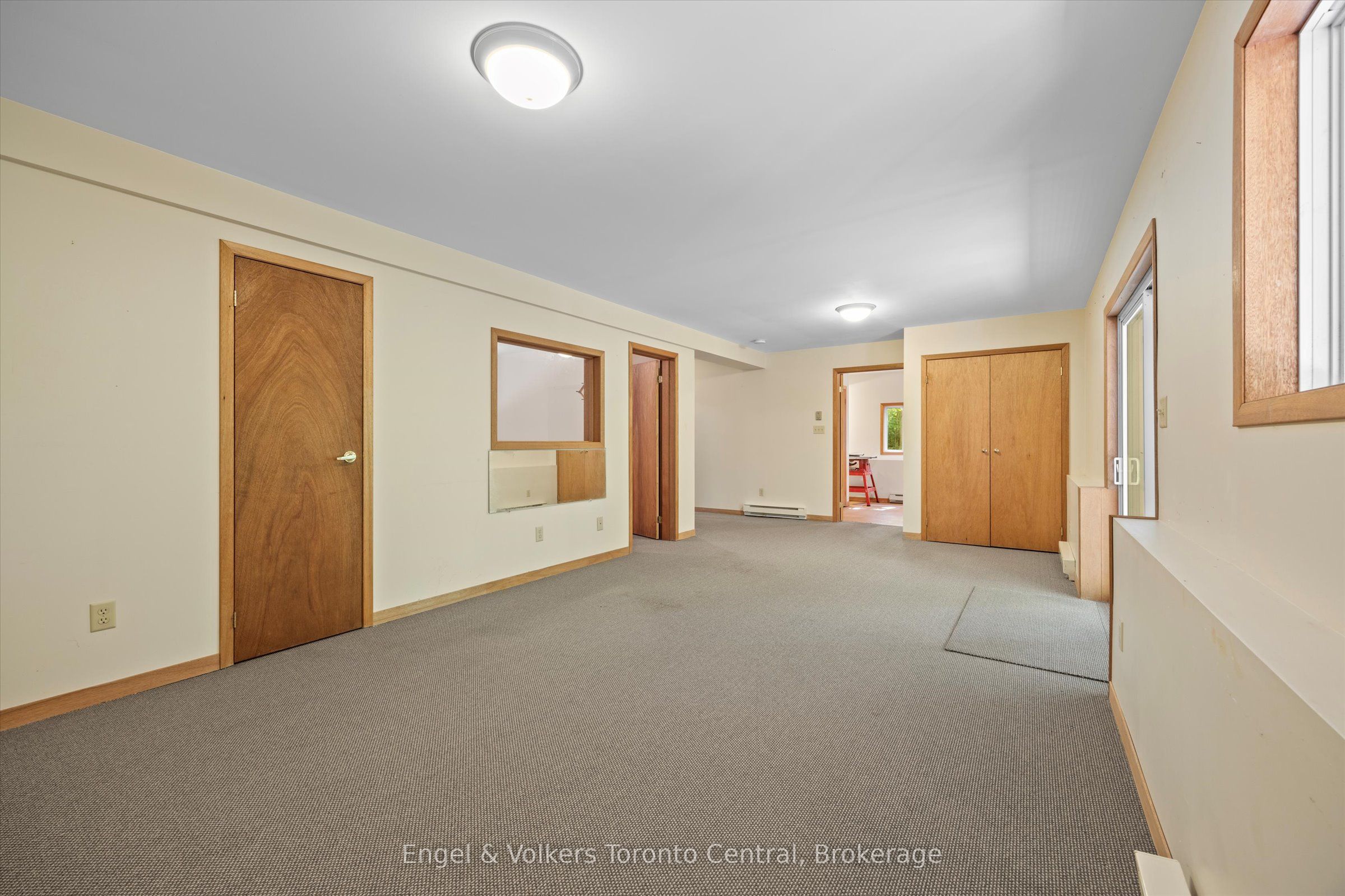 13 Hickory Crescent Property Photo 28