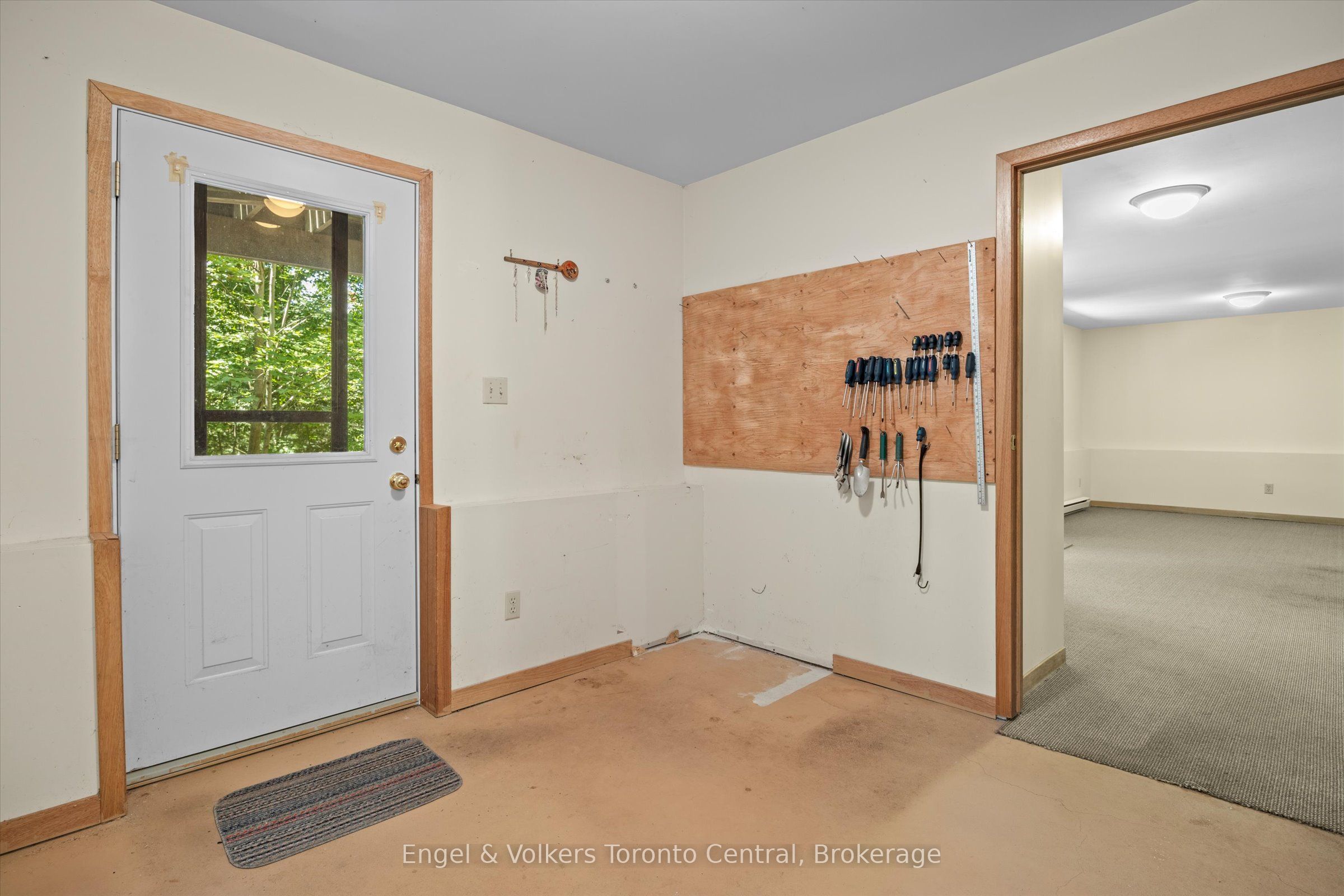 13 Hickory Crescent Property Photo 34