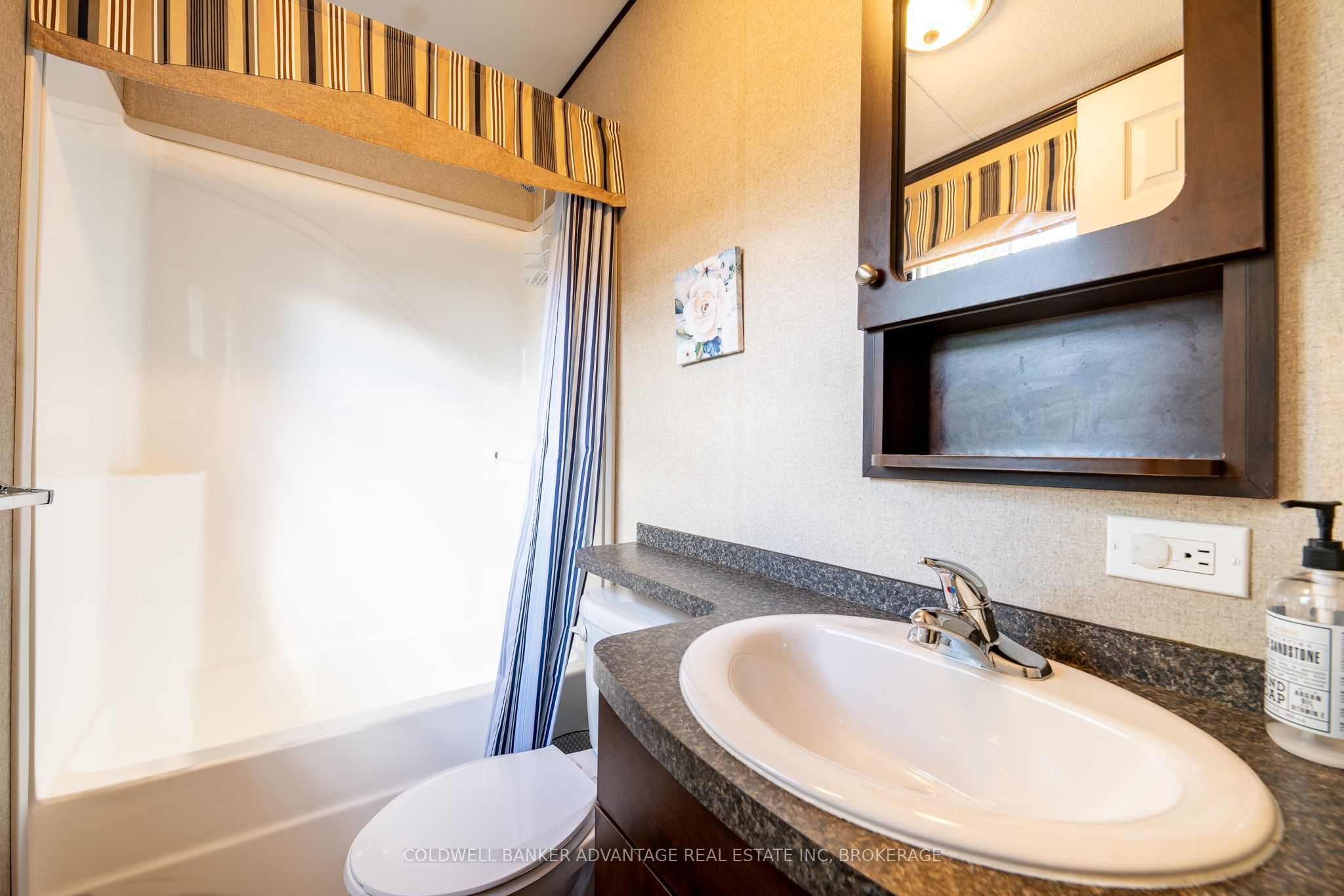 1501 Line 8 Road 150 Property Photo 18