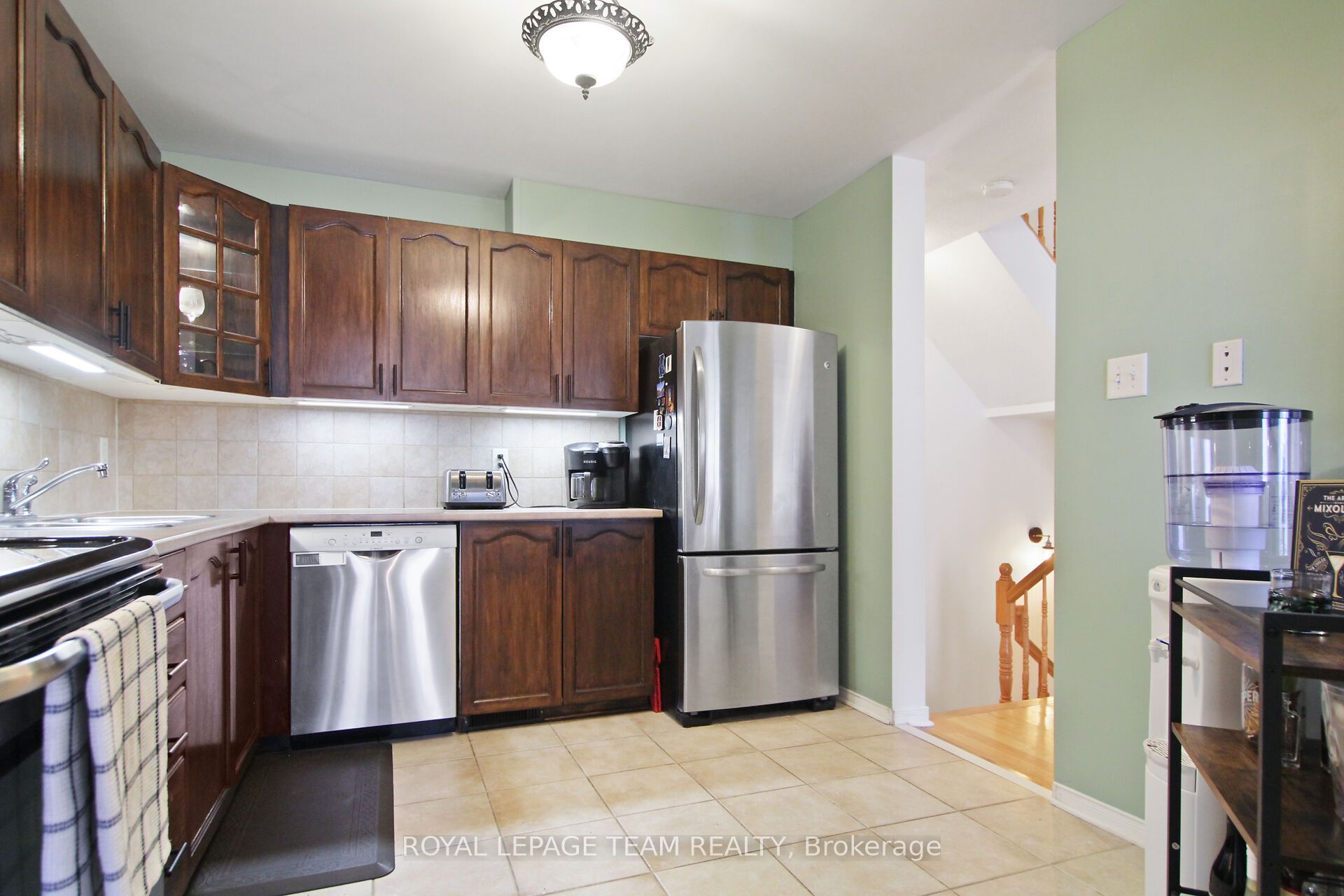 2091 Hiboux Street E Property Photo 16