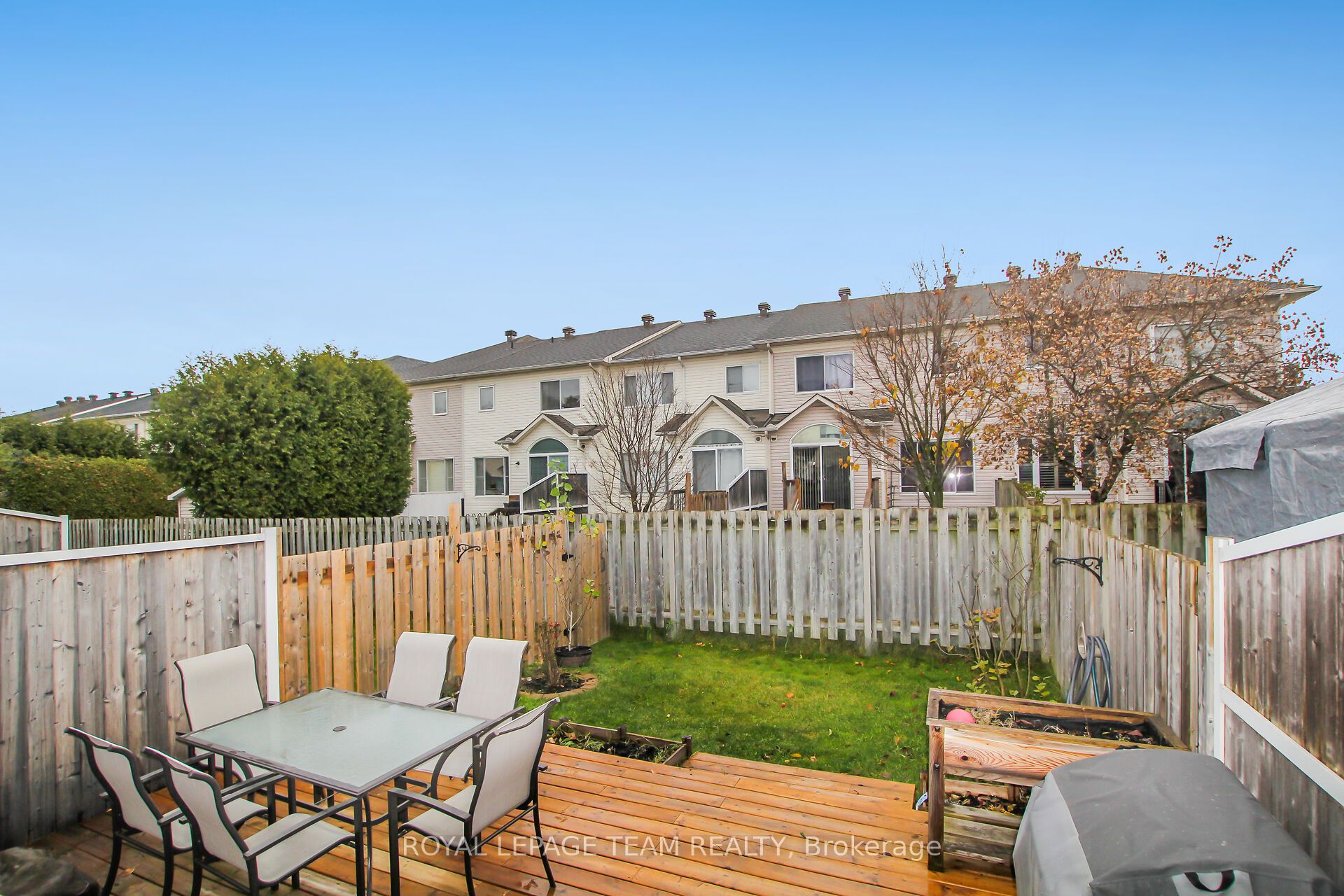 2091 Hiboux Street E Property Photo 30