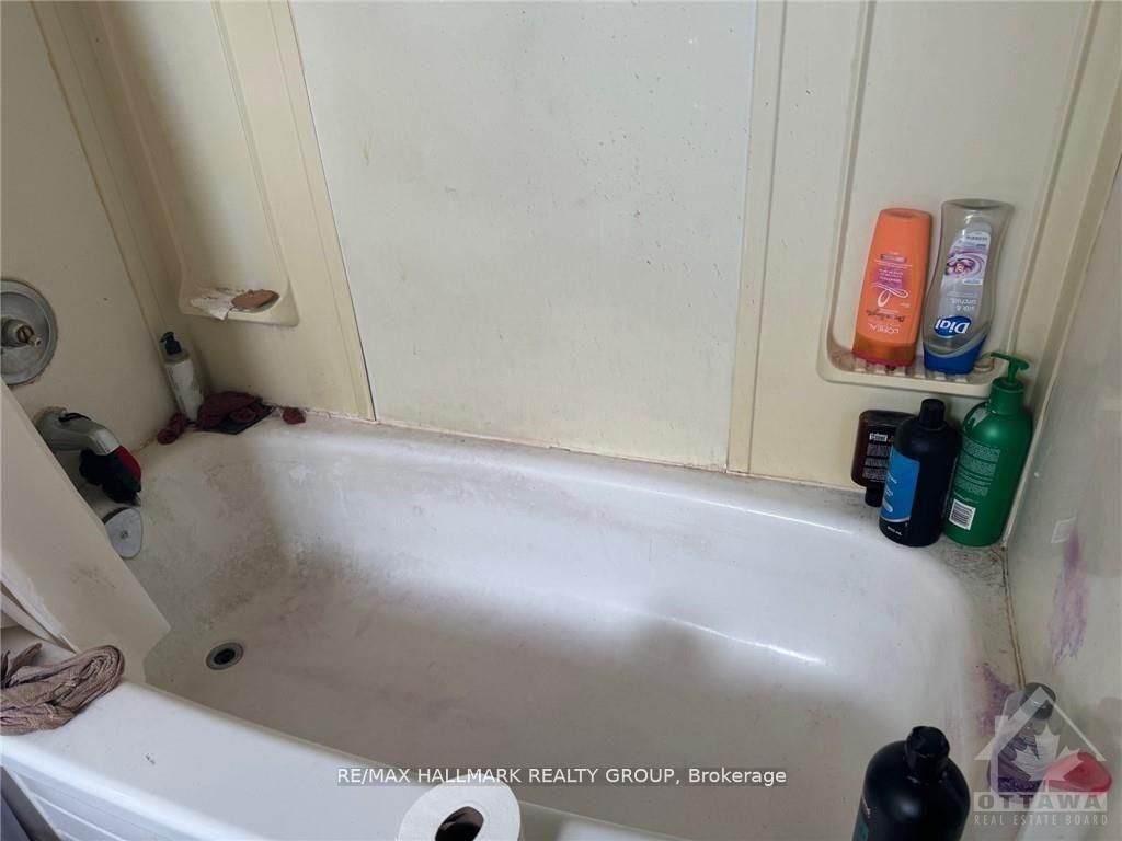 23 Gore Street Property Photo 24