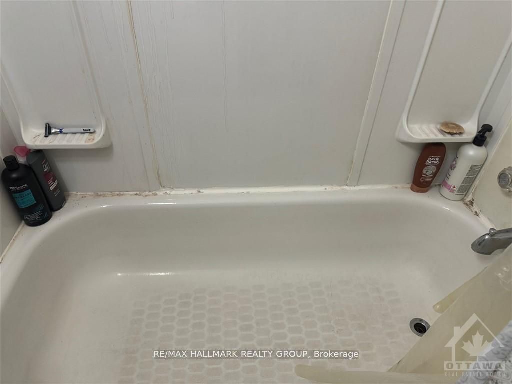 23 Gore Street Property Photo 25