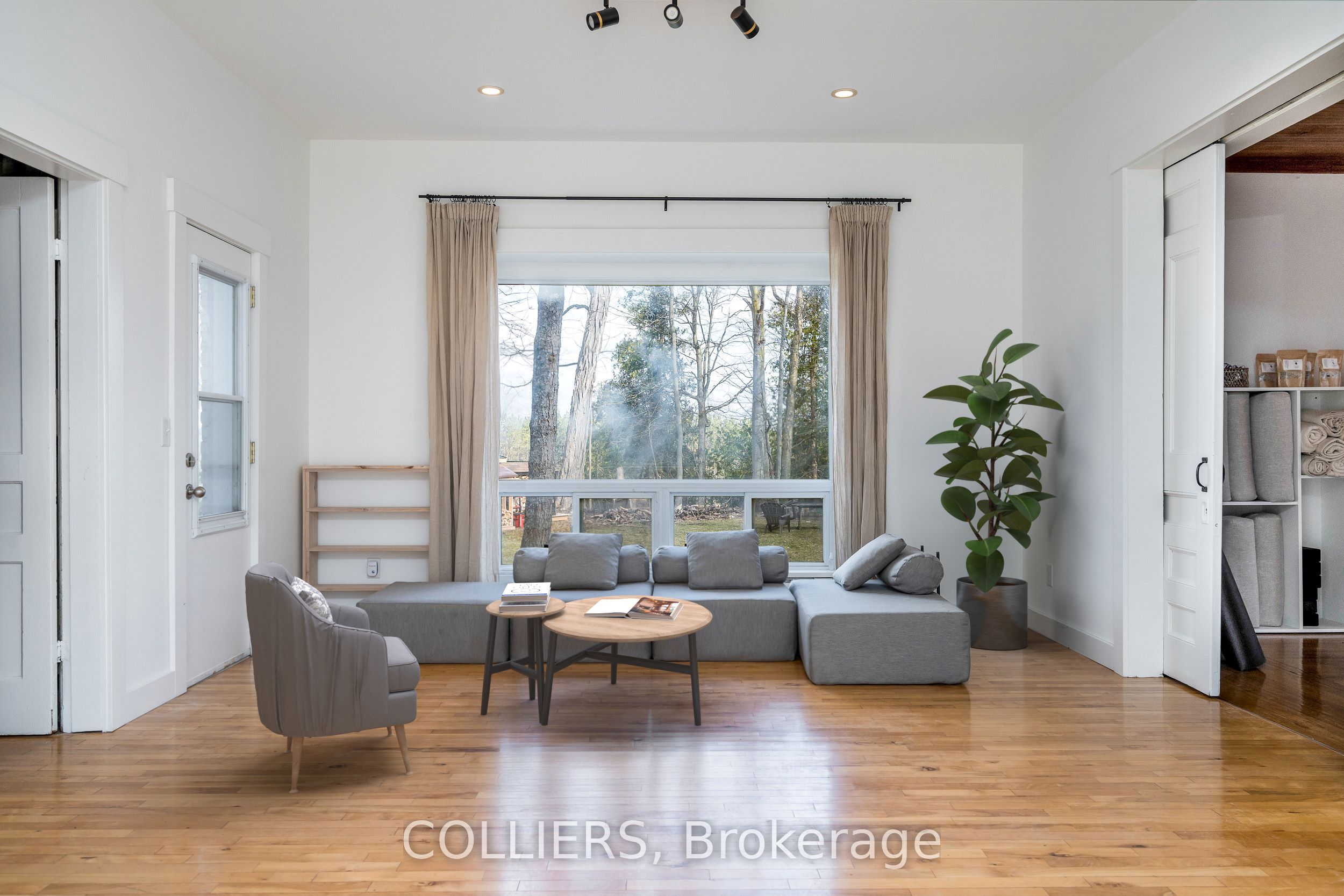788277 Beaver Valley Road Property Photo 3