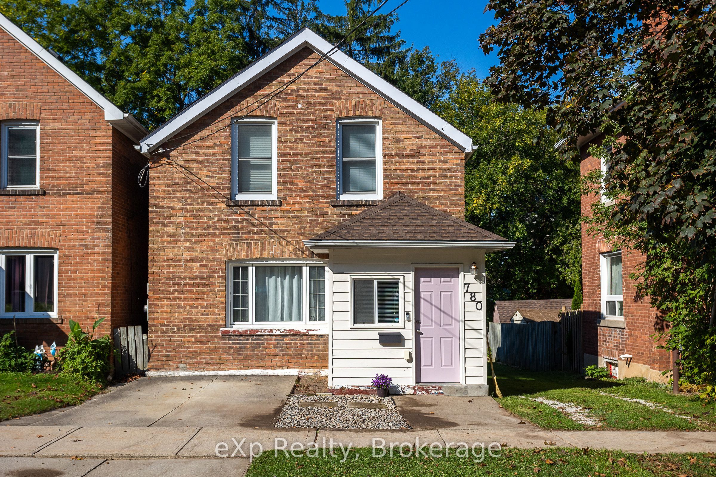 780 5th Avenue Property Photo 1