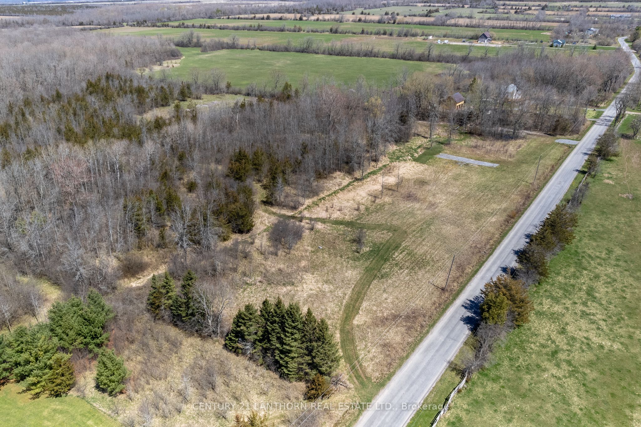 1050 Burr Road Property Photo 3