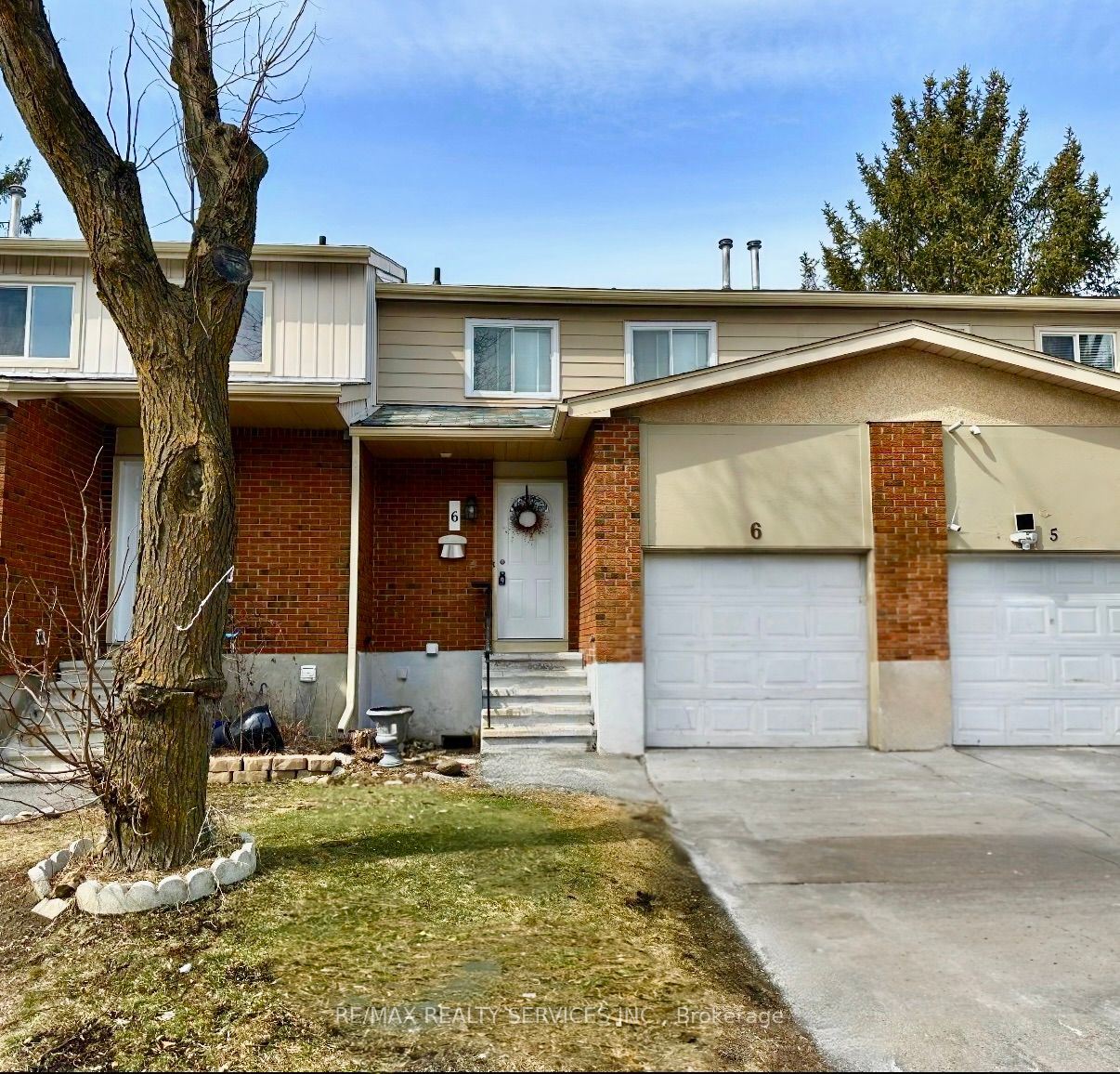 K1b 4t9 Real Estate Listings Main Image