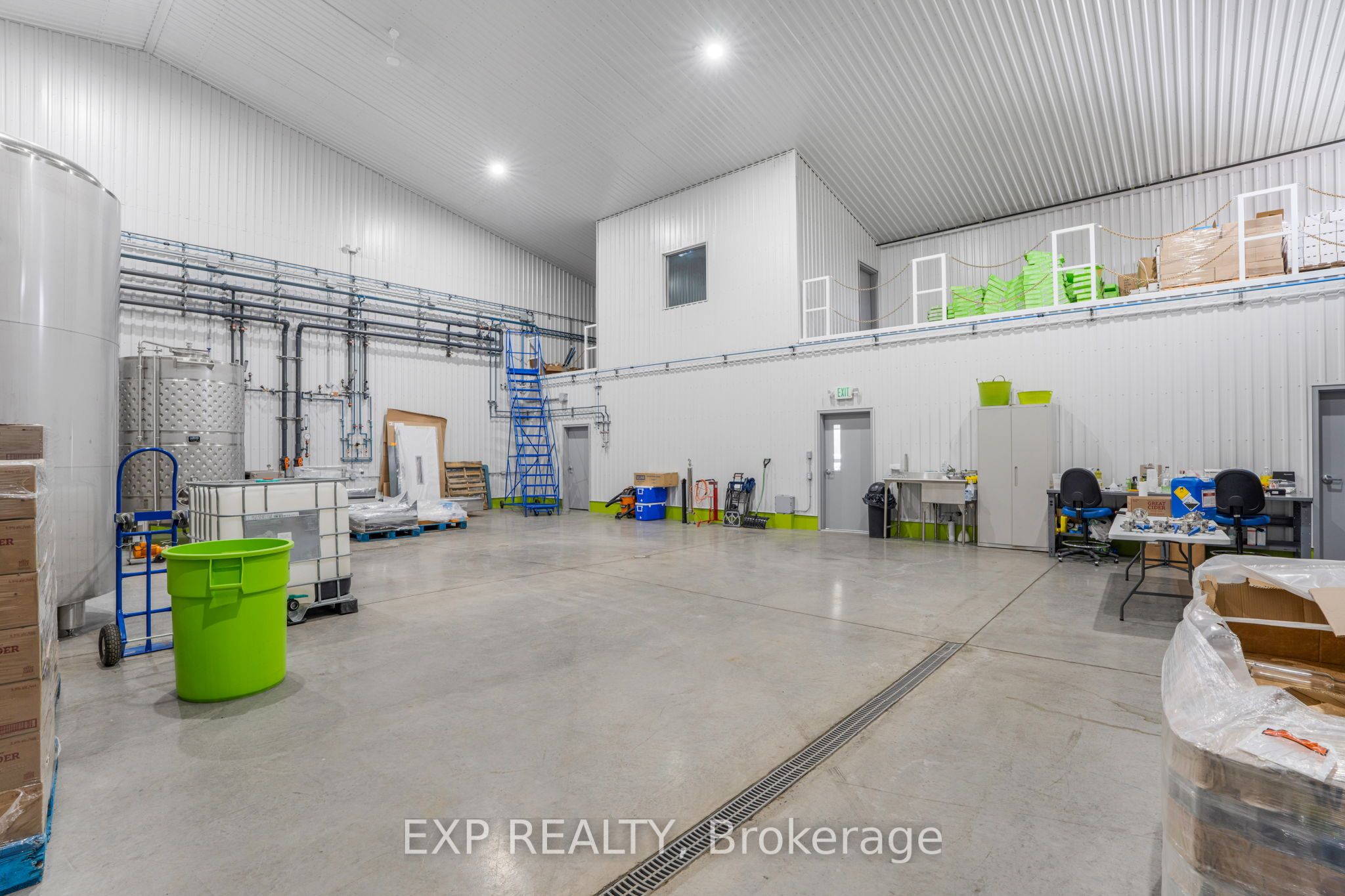 299 Industrial Boulevard Property Photo 11