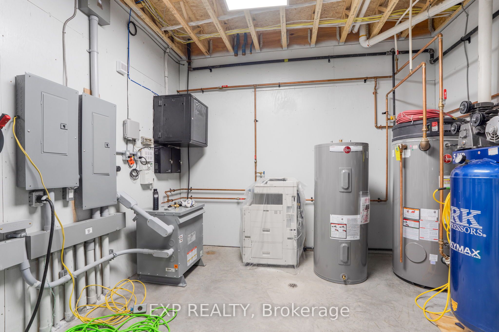 299 Industrial Boulevard Property Photo 13