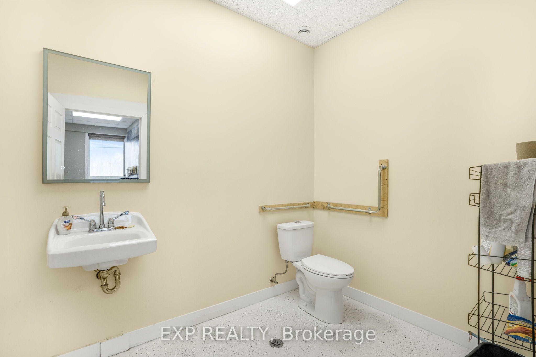 299 Industrial Boulevard Property Photo 28