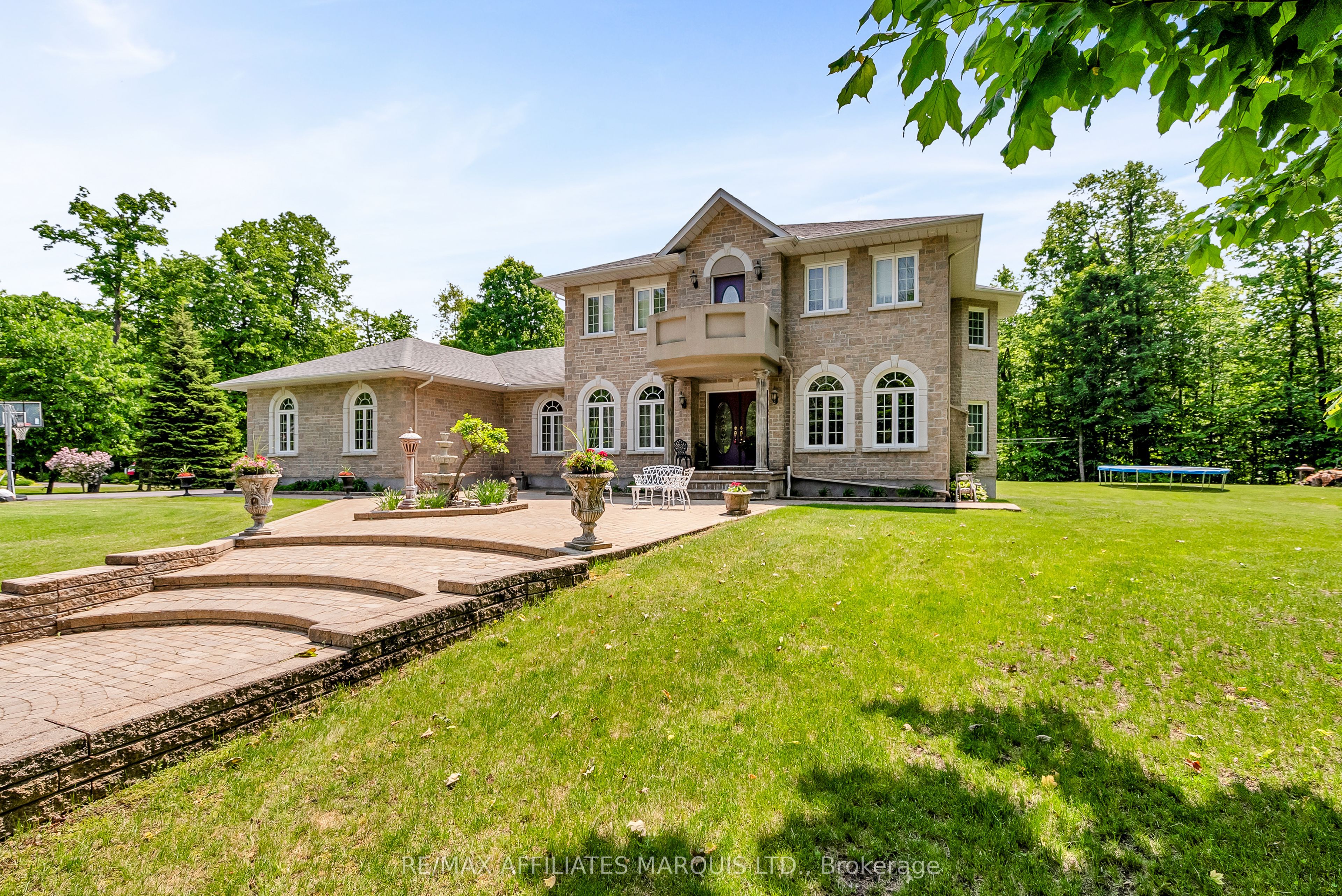 16935 Beaver Dam Drive Property Photo 1