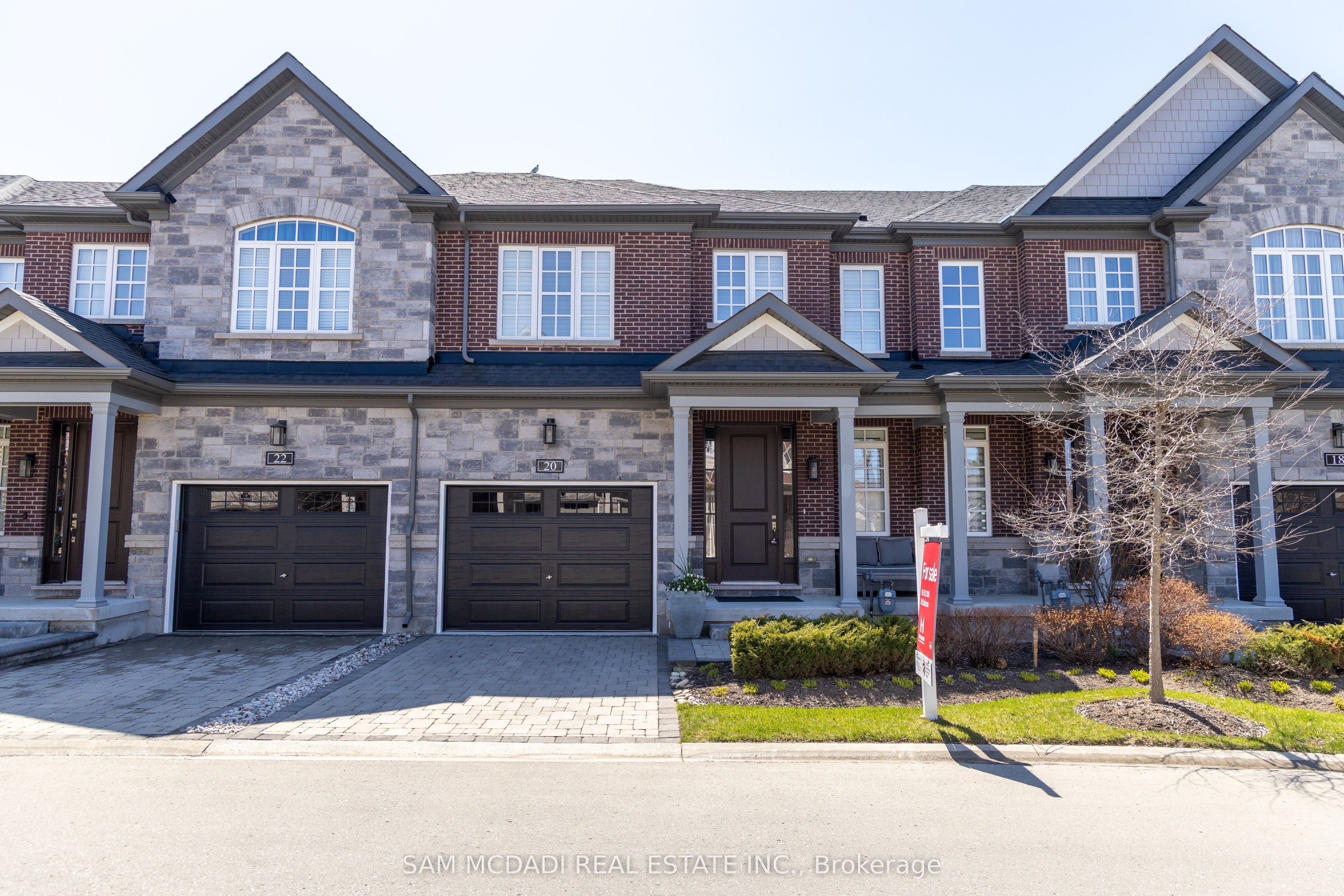 20 Windsor Circle Property Photo