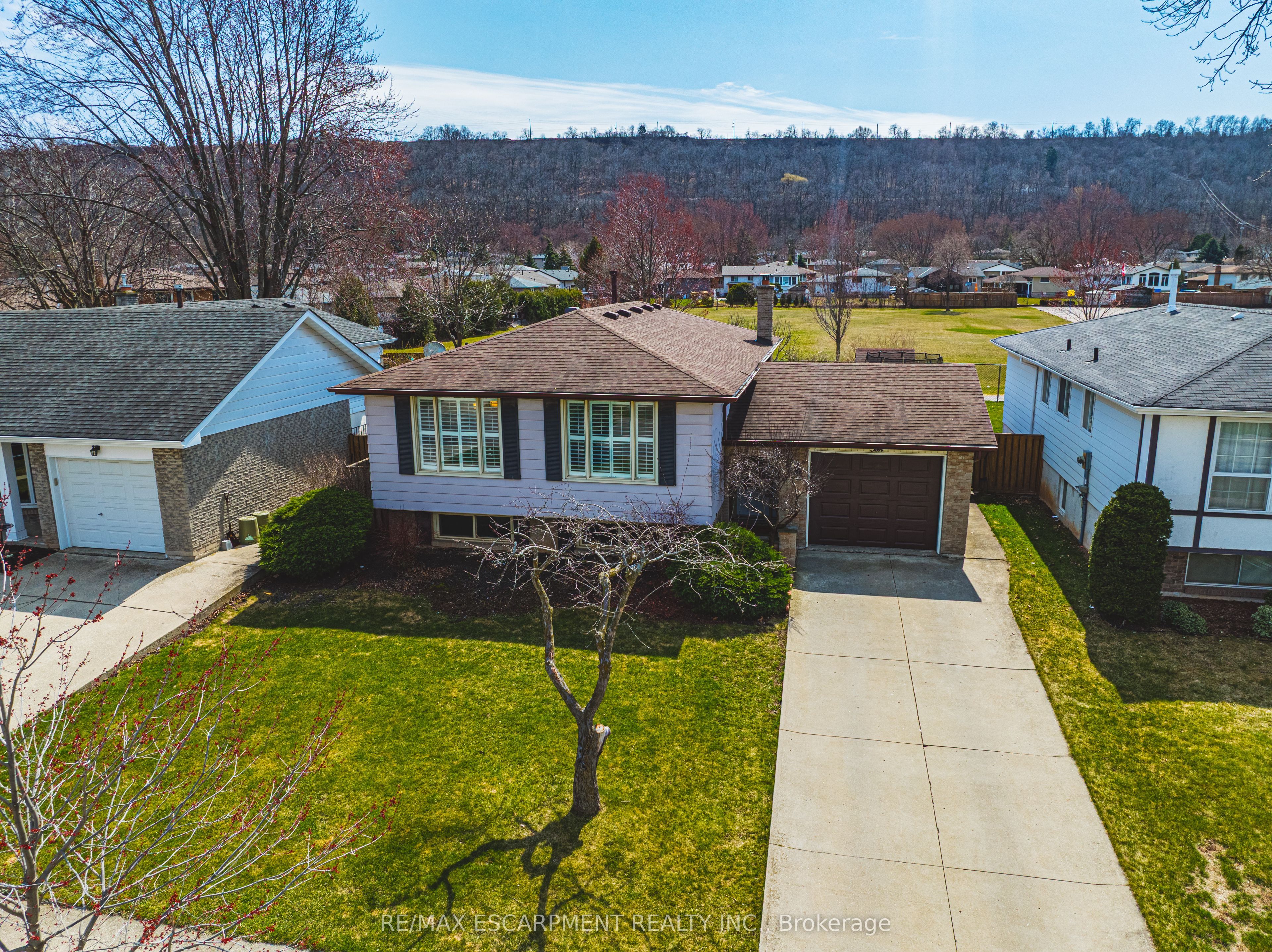 10 Cheltonwood Court Property Photo 1
