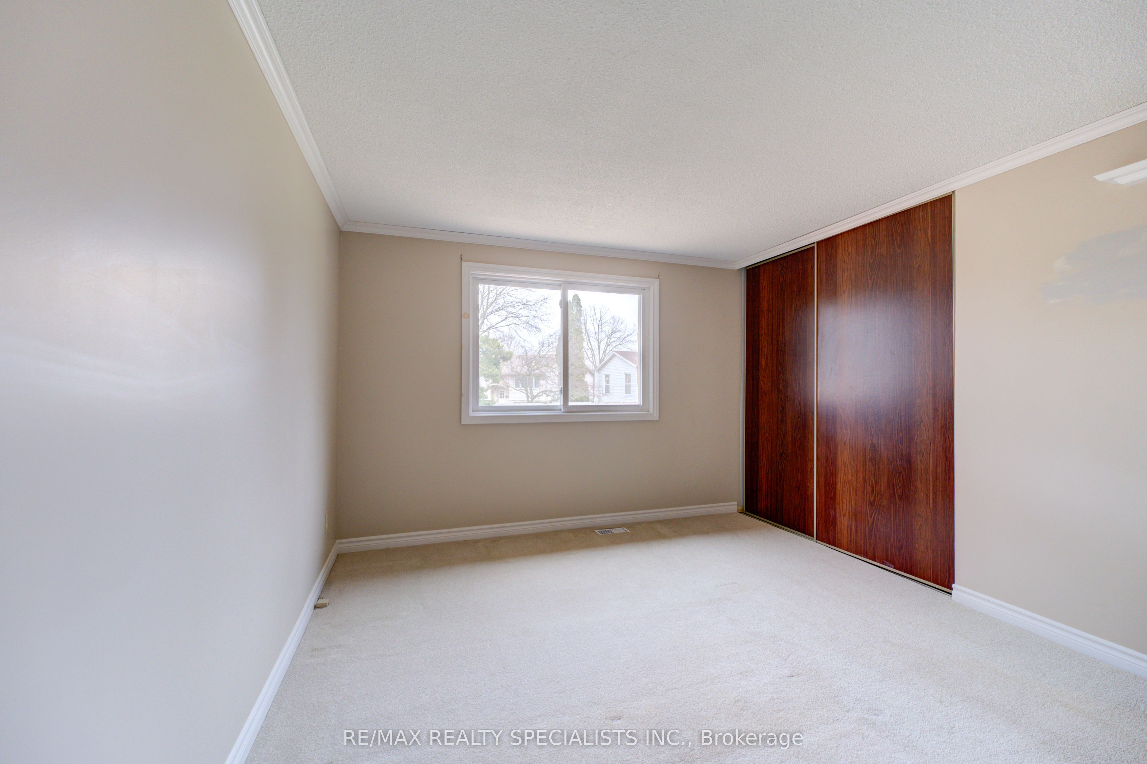 68 Oriole Pkwy Property Photo 29