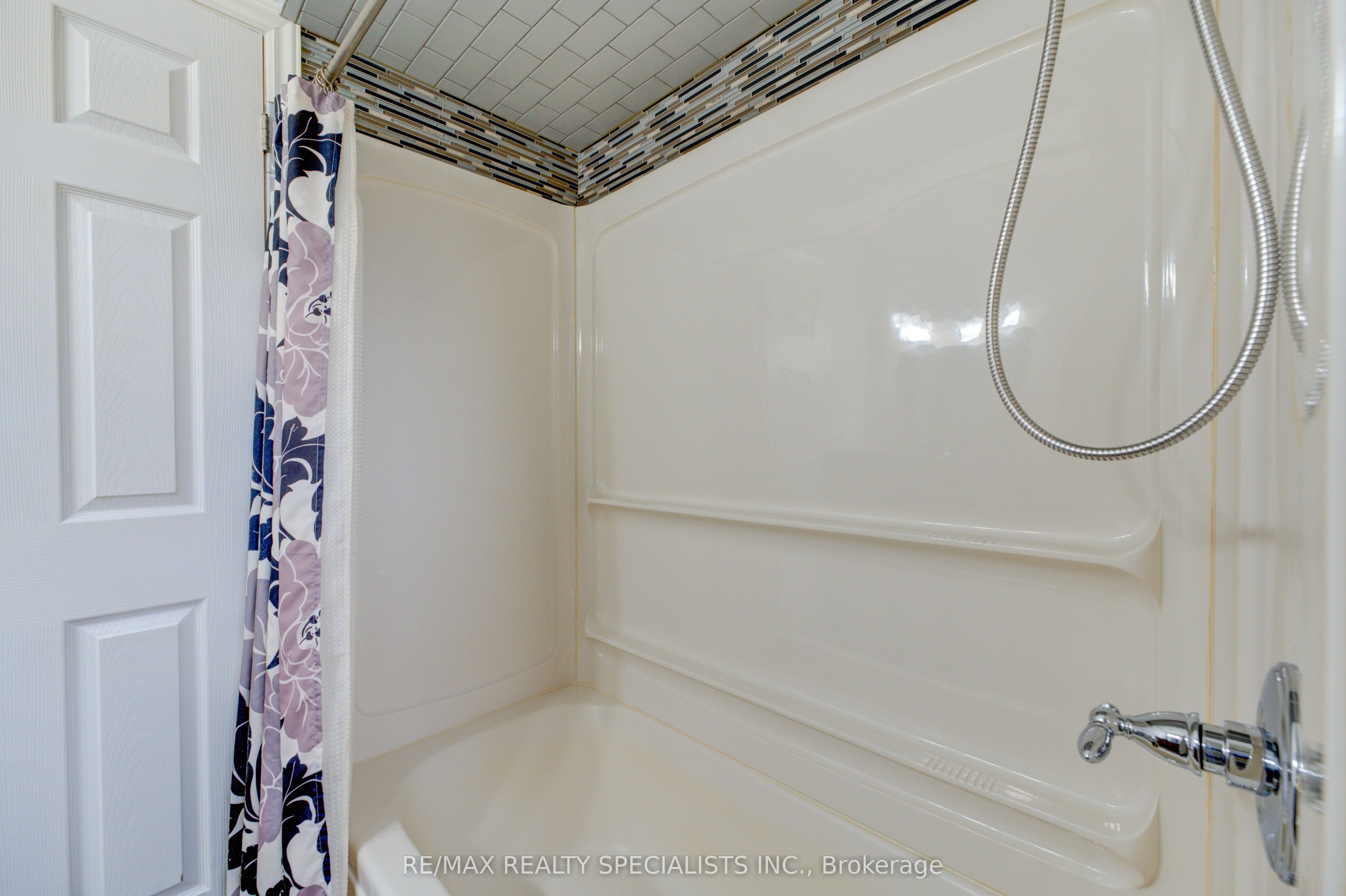 68 Oriole Pkwy Property Photo 32