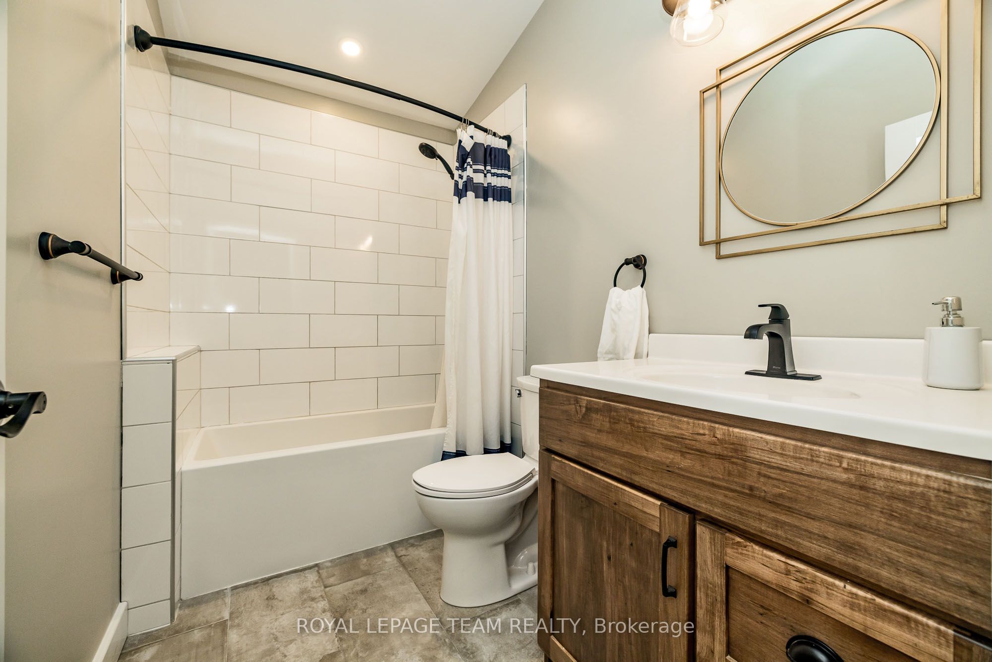 691 Rideau River Road Property Photo 32