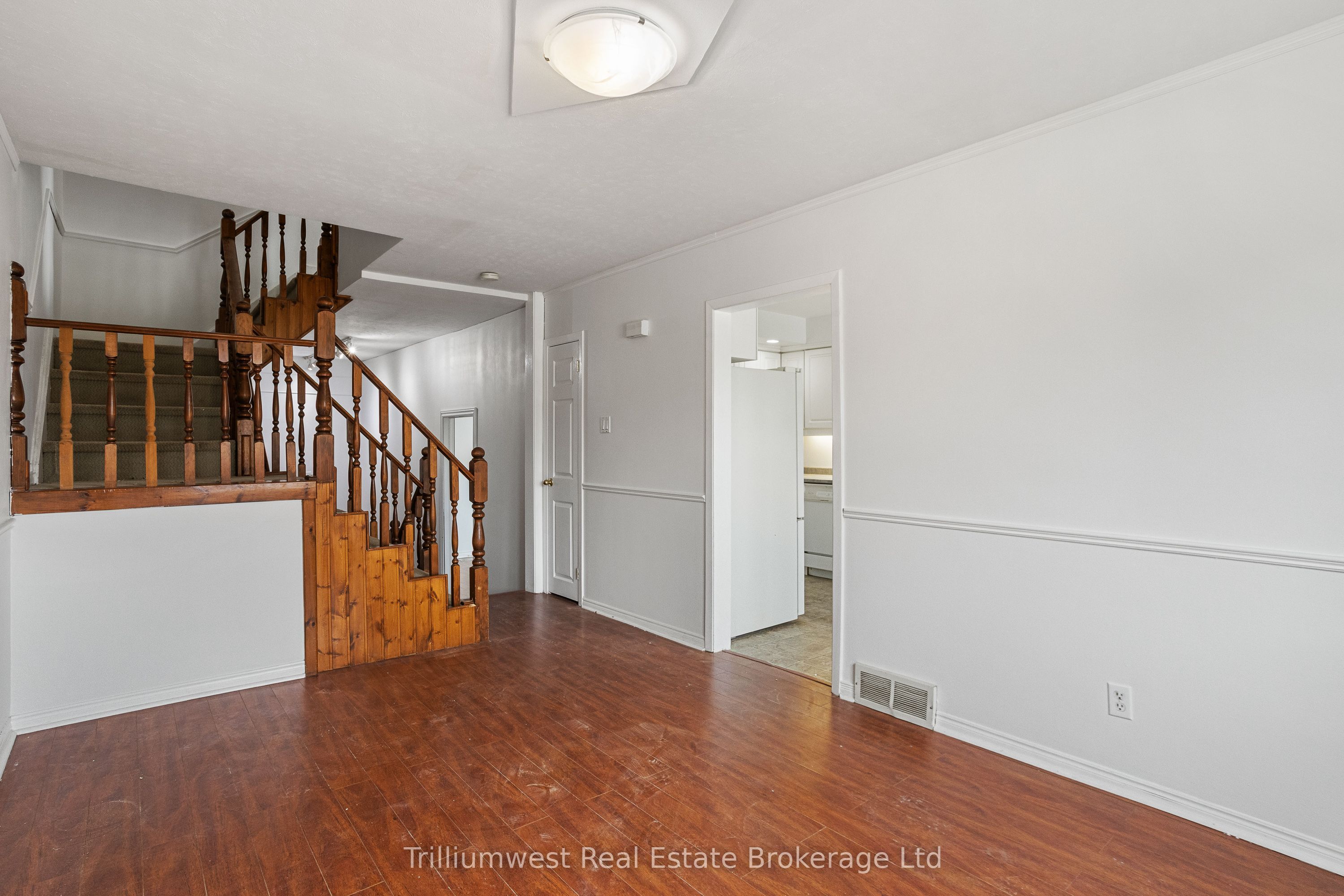 210-216 Homestead Crescent Property Photo 12