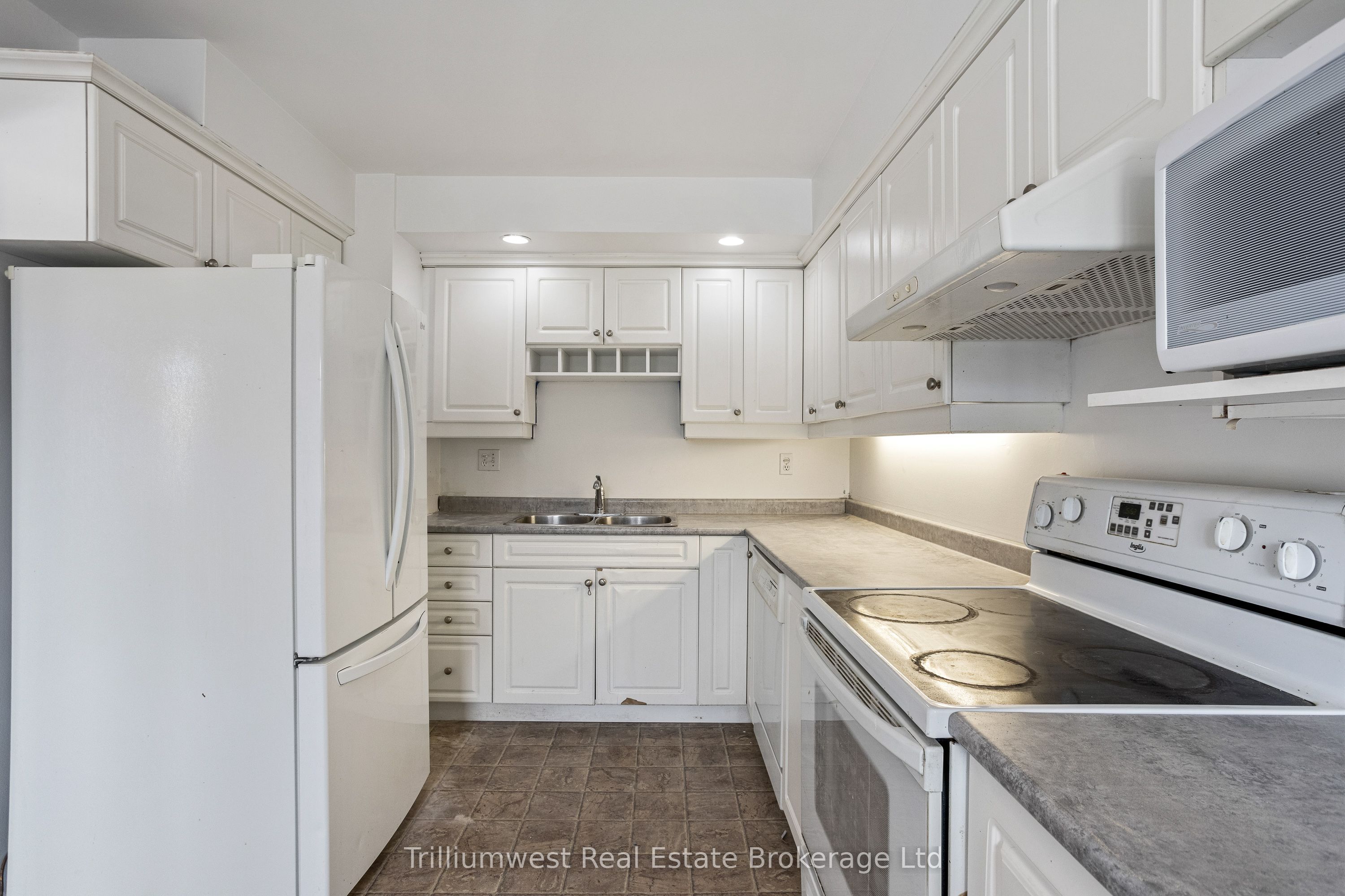 210-216 Homestead Crescent Property Photo 14