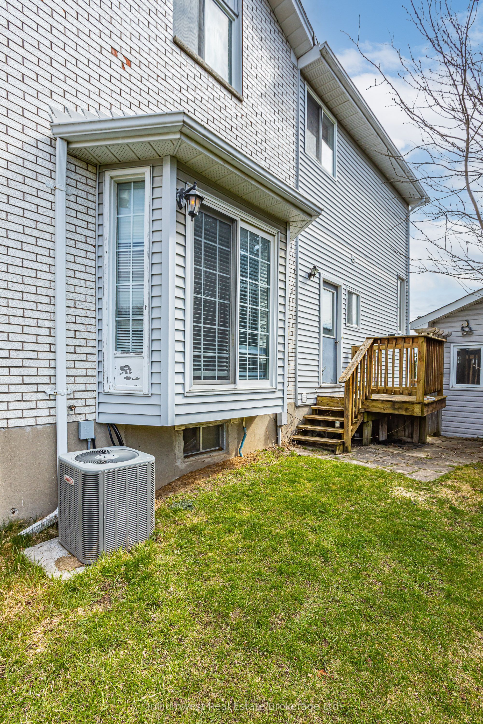 210-216 Homestead Crescent Property Photo 32