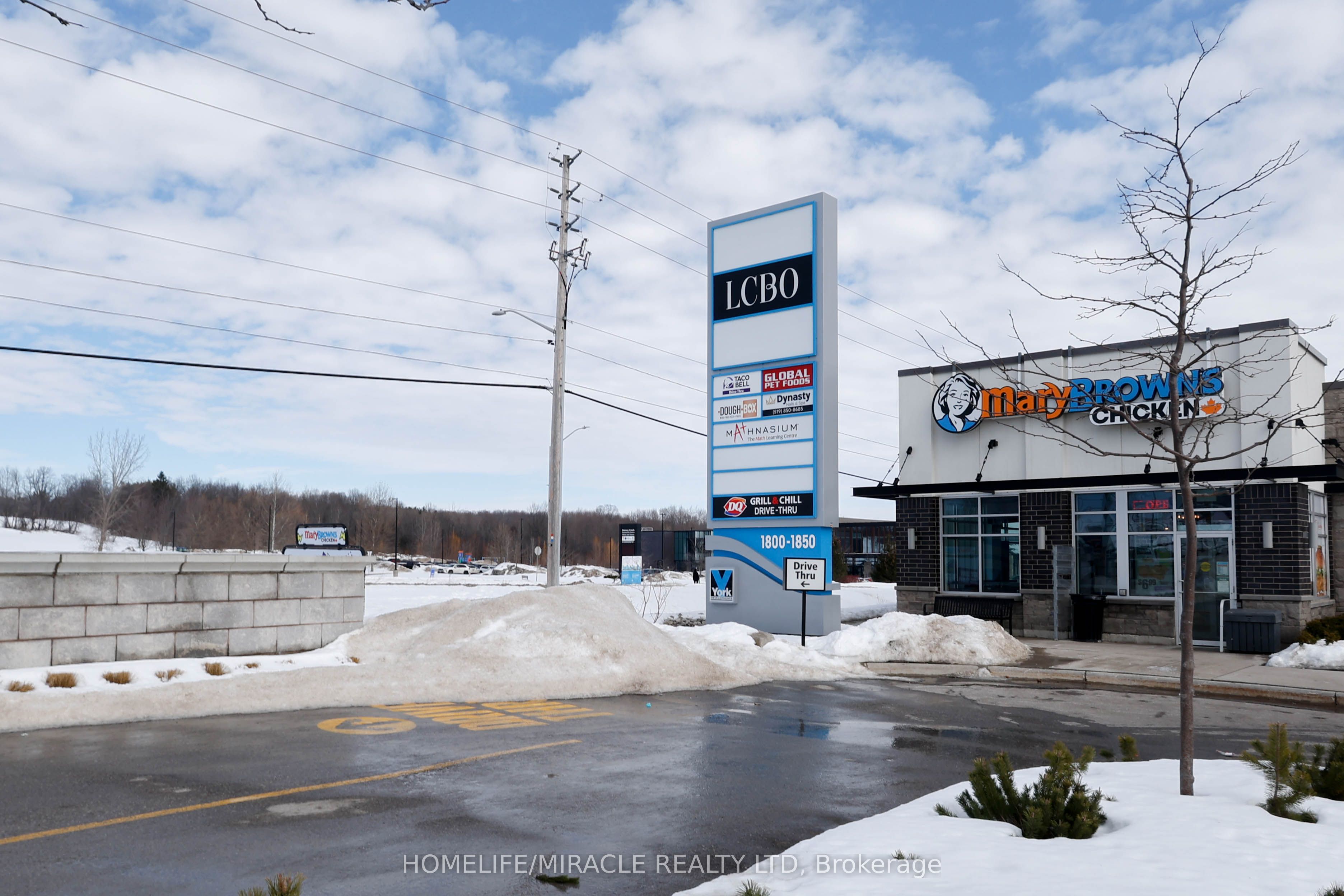 #3d - 1820 Adelaide Street Property Photo 2