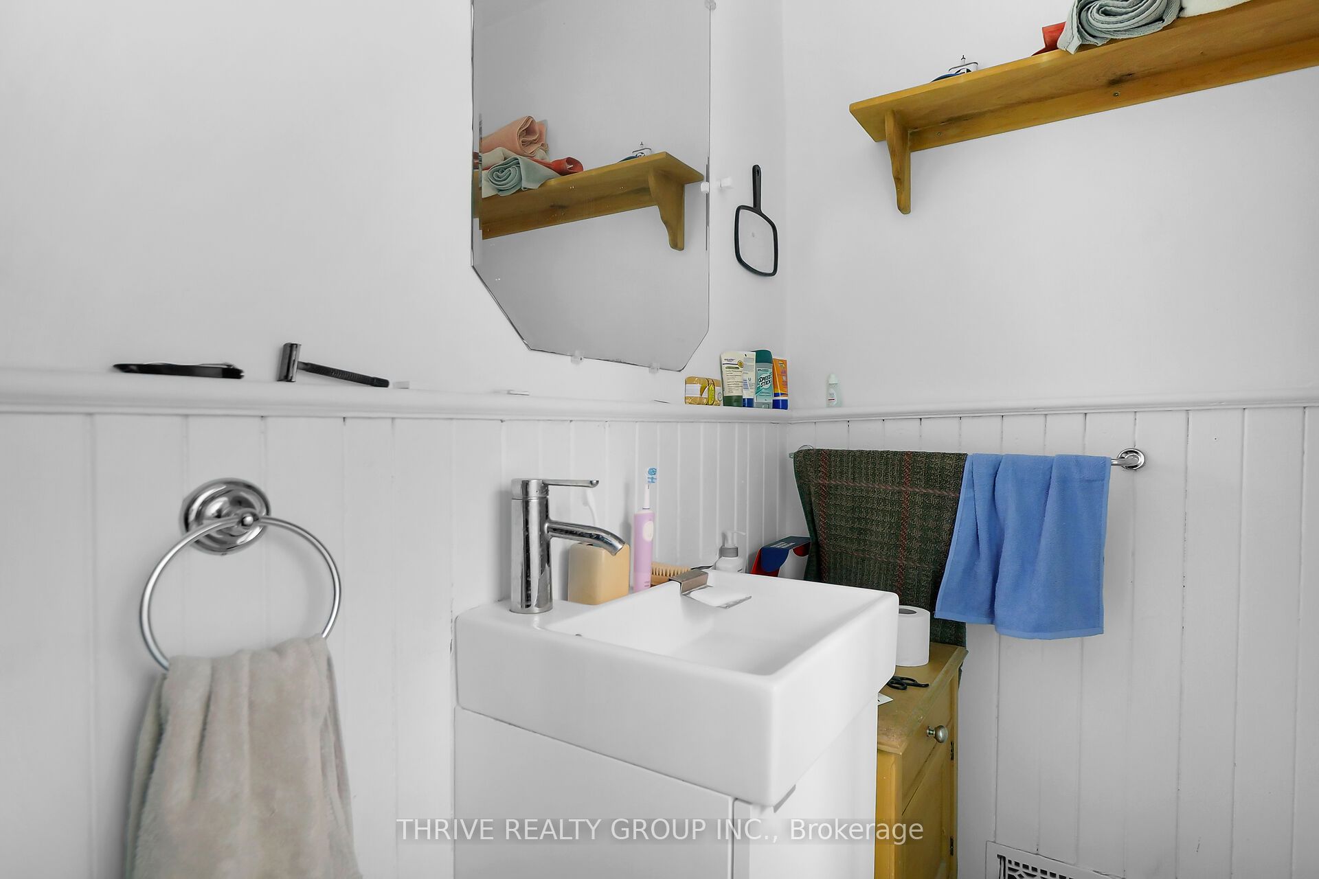 474 Pall Mall Street Property Photo 31