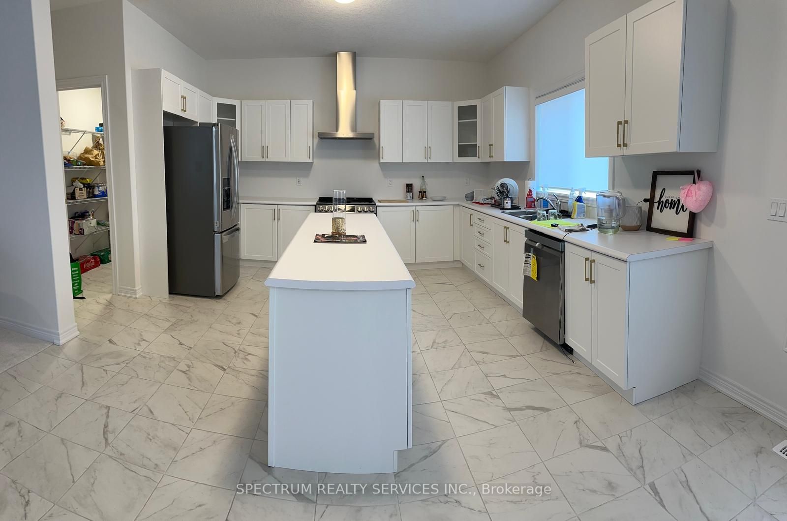 140 Mccausland Drive Property Photo 3