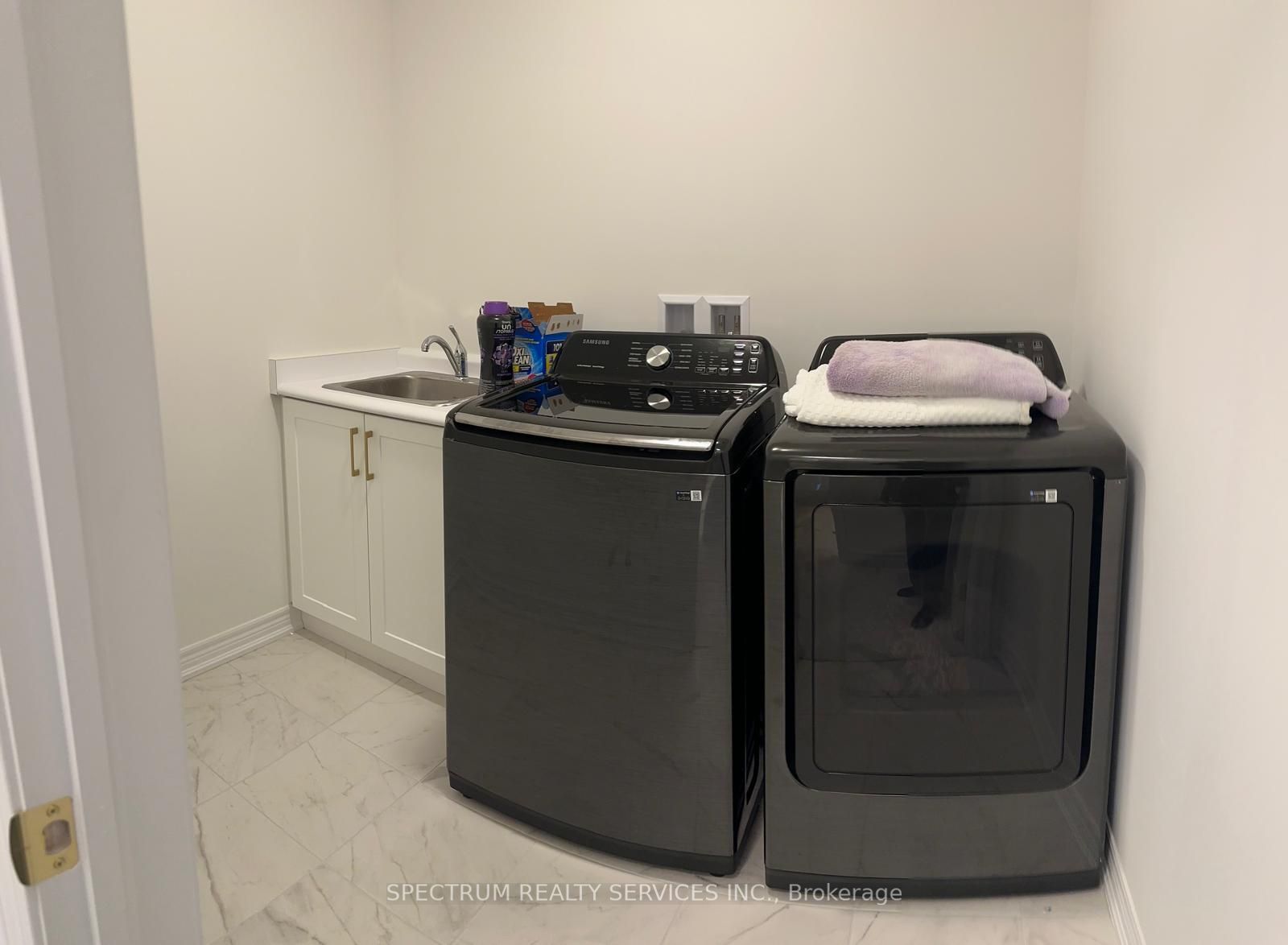 140 Mccausland Drive Property Photo 20