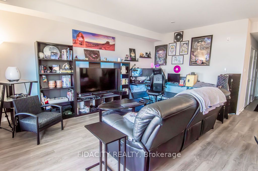 225 Citiplace Drive H Property Photo 4