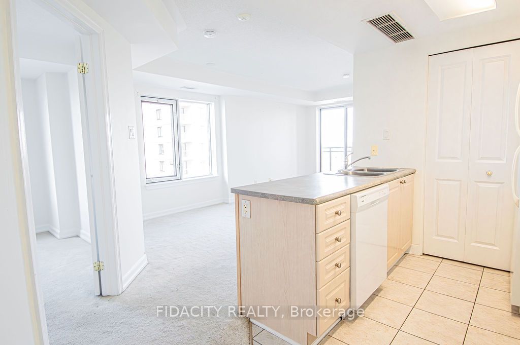 310 Central Park Drive 4b Property Photo 3