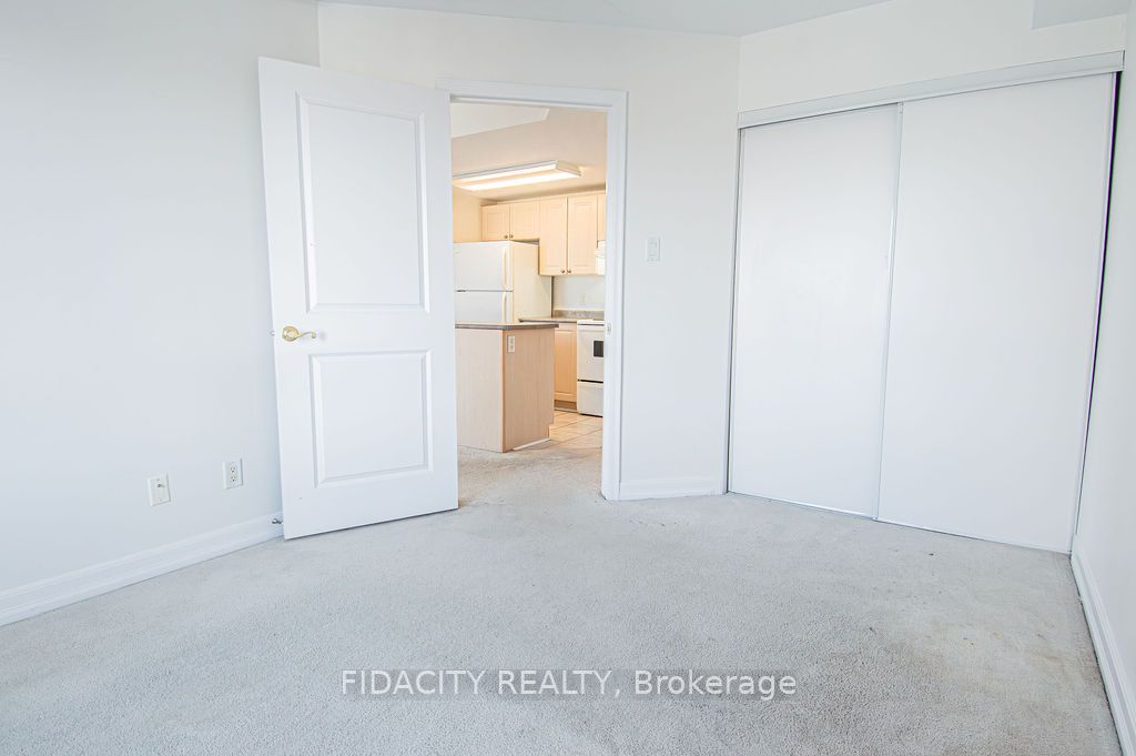 310 Central Park Drive 4b Property Photo 9