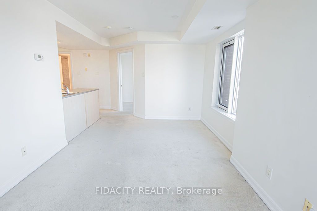 310 Central Park Drive 4b Property Photo 6