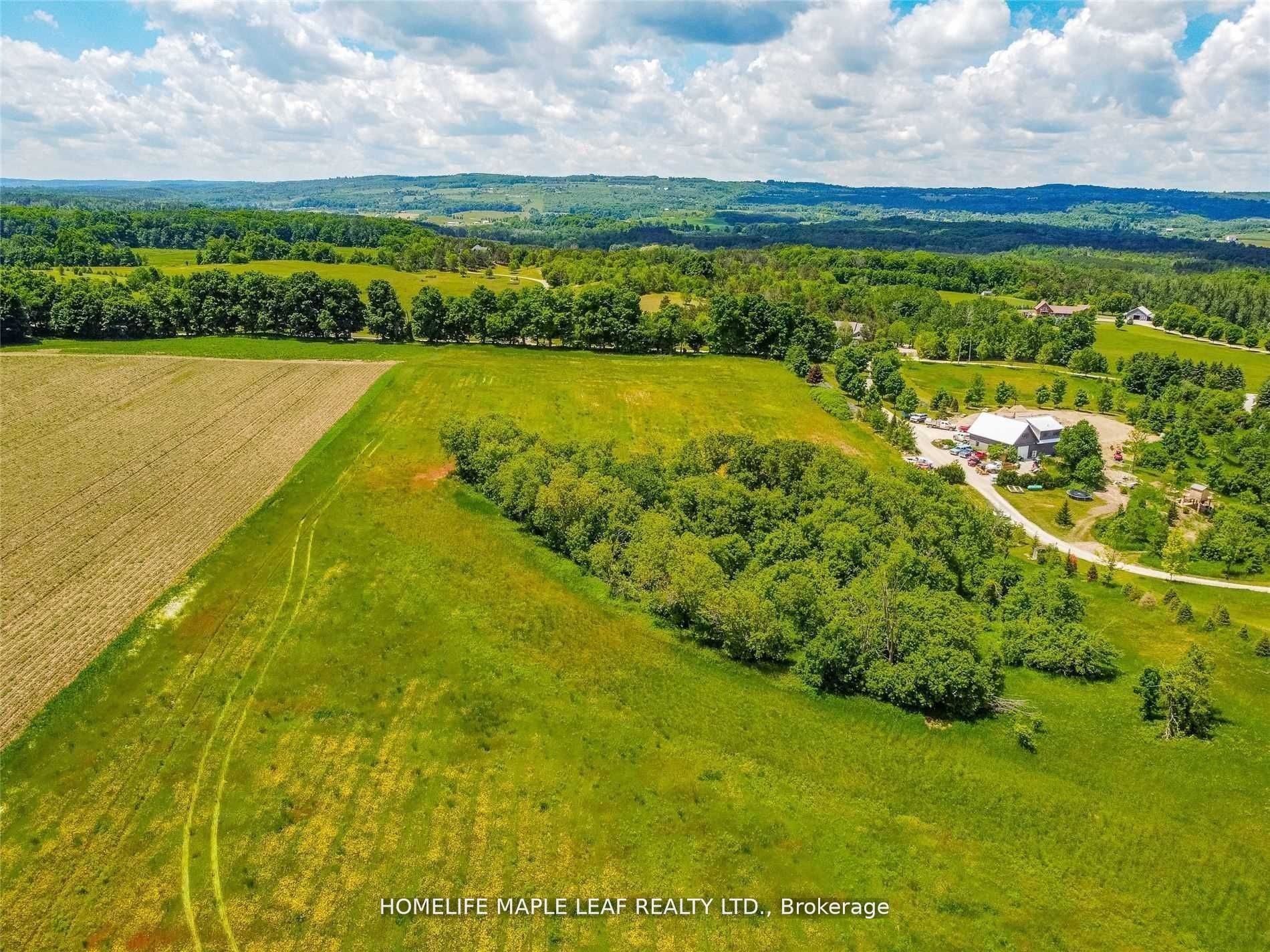 958423 7th Line Property Photo 13