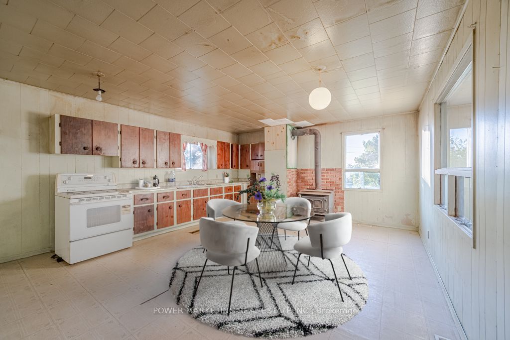 2720 Wylie Road Property Photo 12
