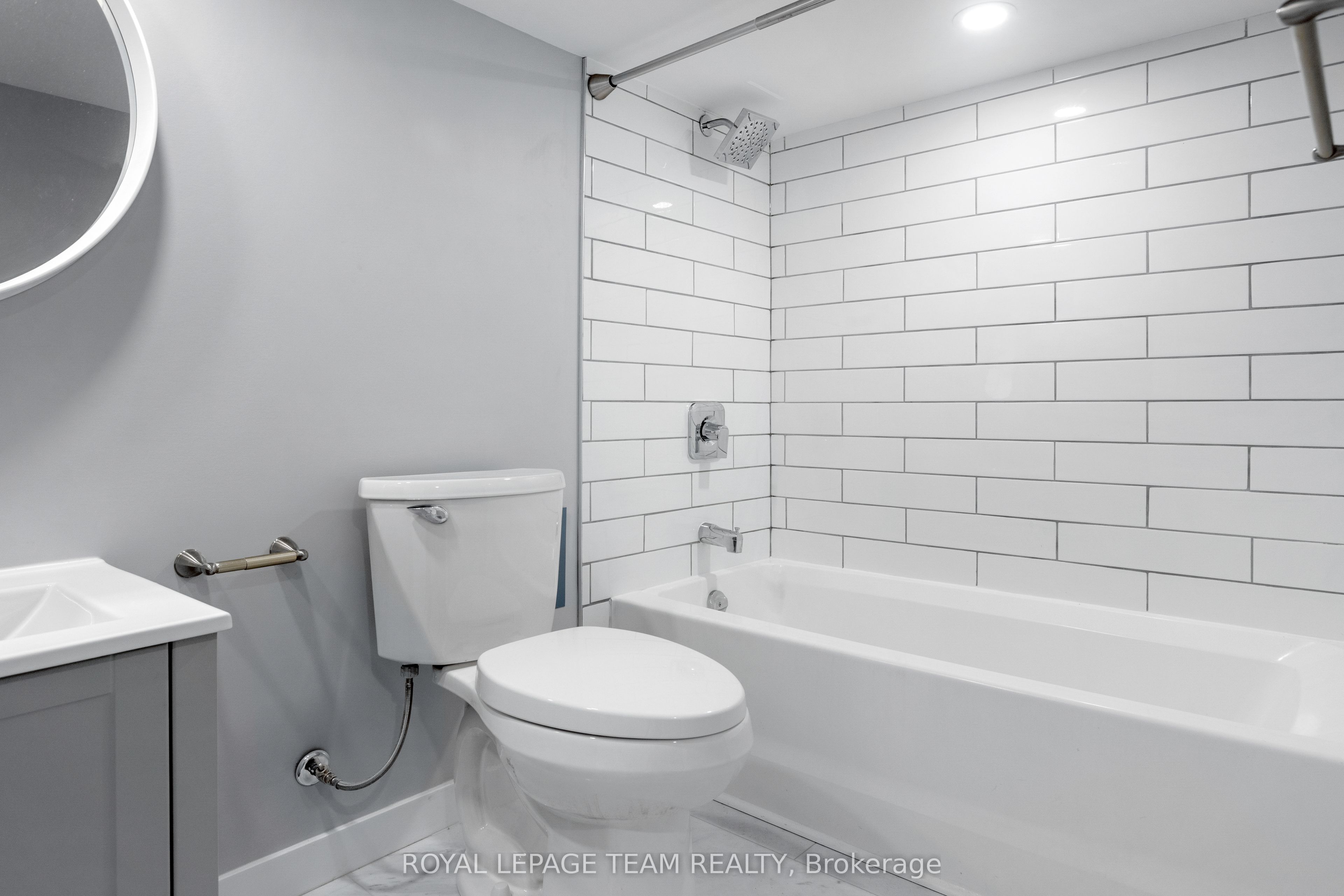 883 Somerset Street Property Photo 11