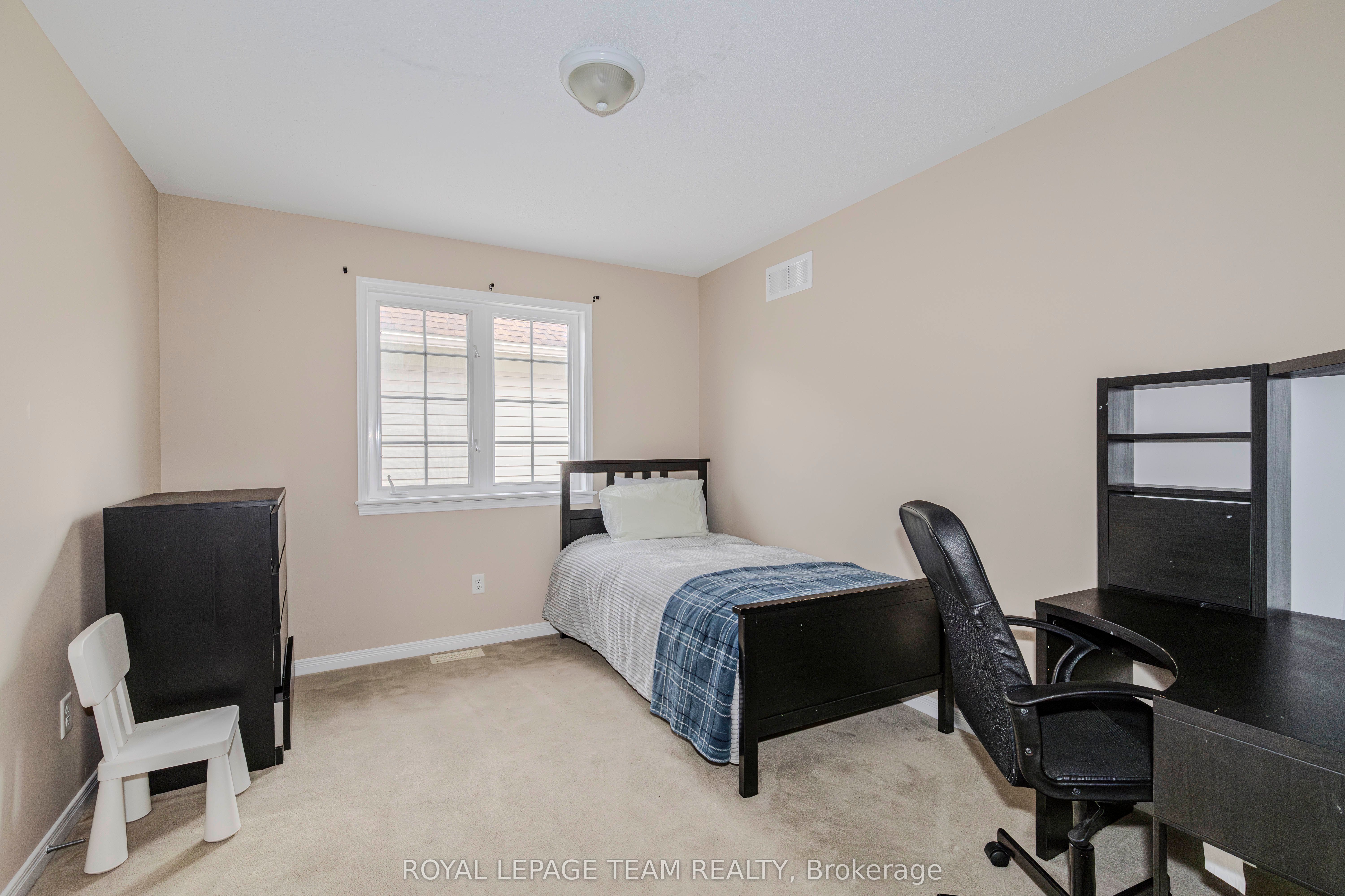 474 W Ridge Dr Property Photo 13