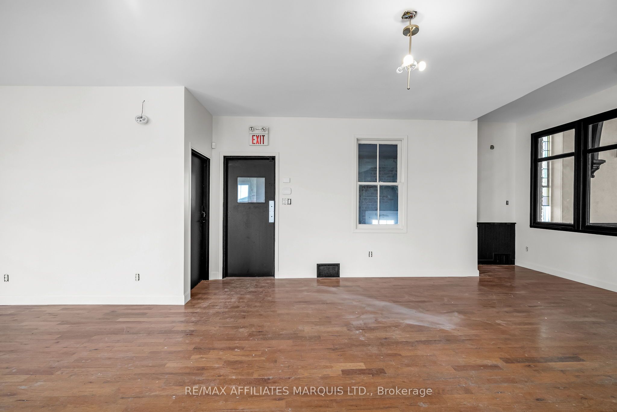 130 Sydney Street Property Photo 9