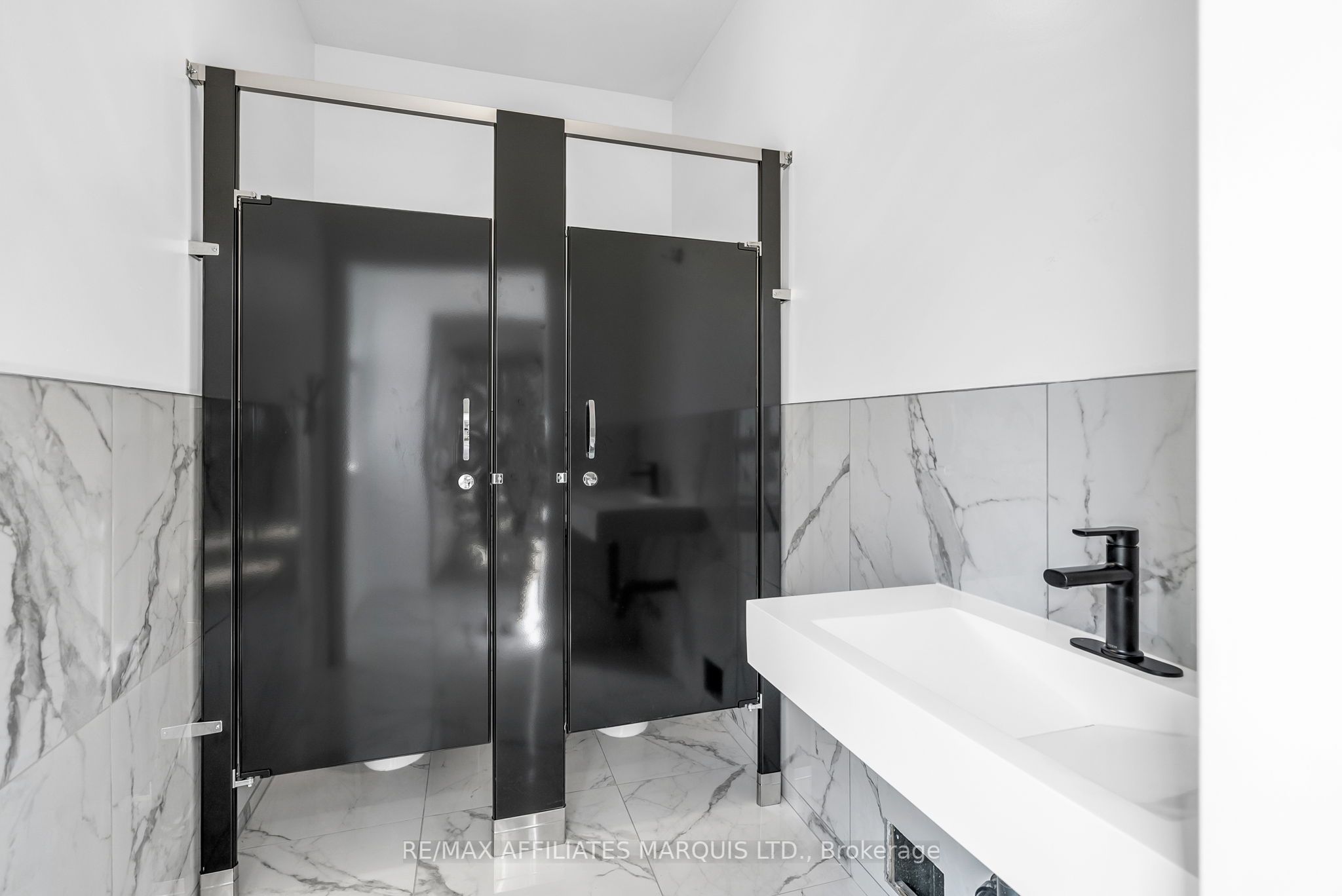 130 Sydney Street Property Photo 16