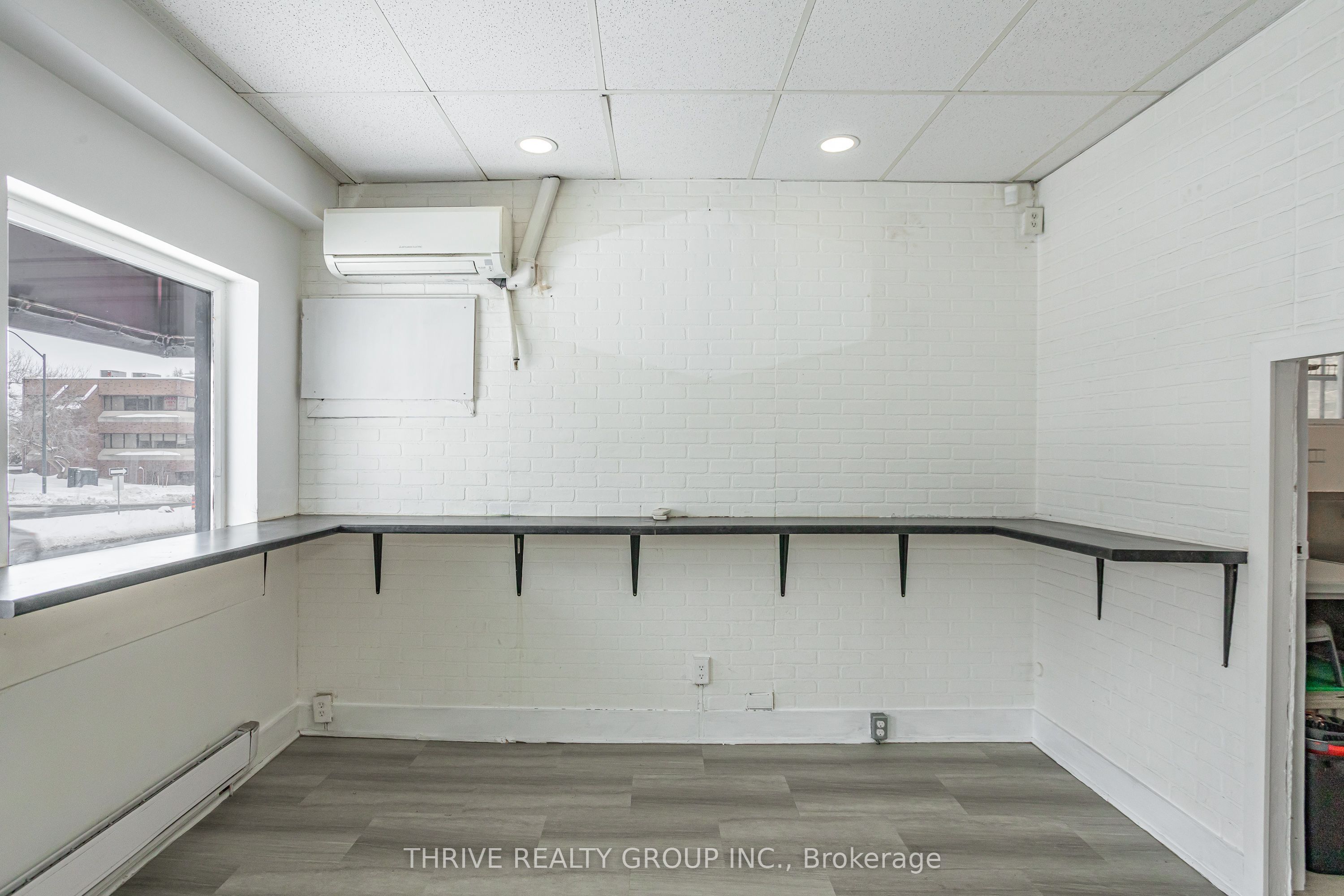 137 Wellington Street Property Photo 11