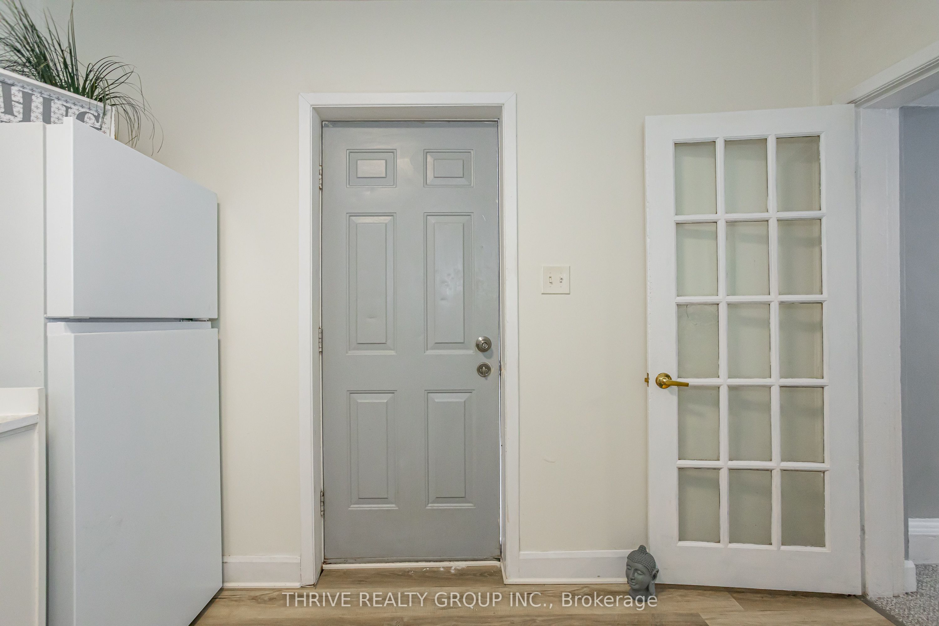 137 Wellington Street Property Photo 22
