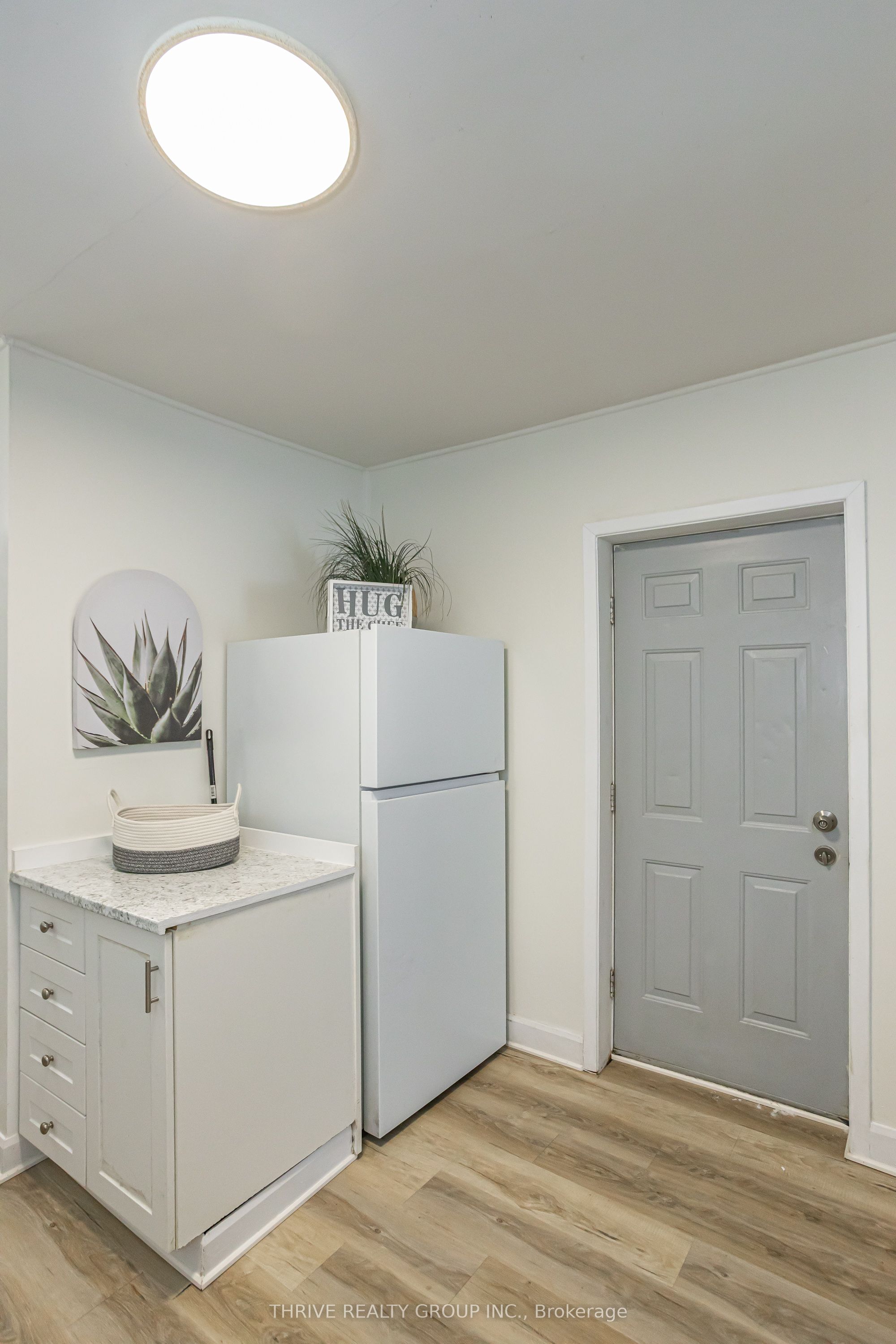 137 Wellington Street Property Photo 23