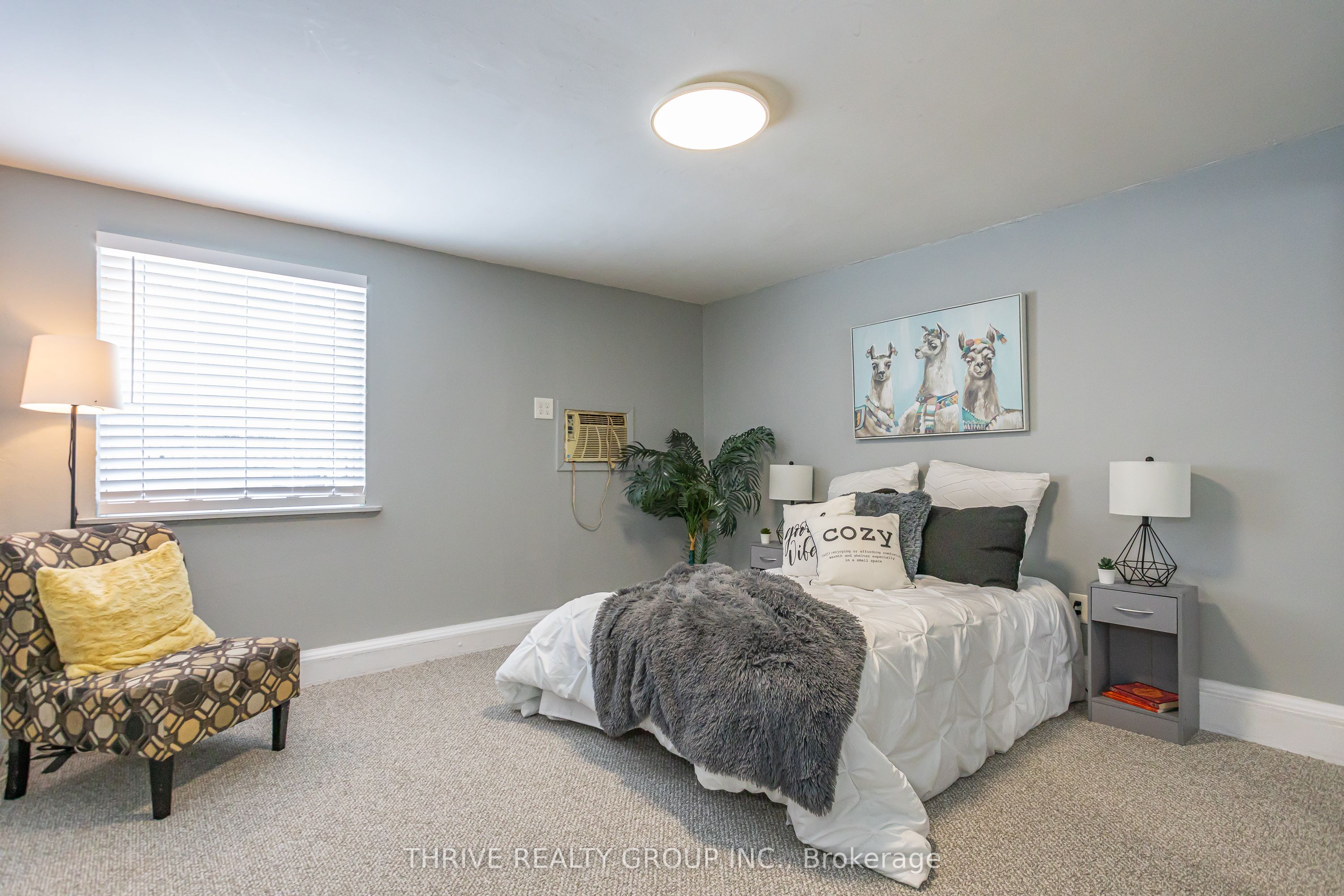 137 Wellington Street Property Photo 35