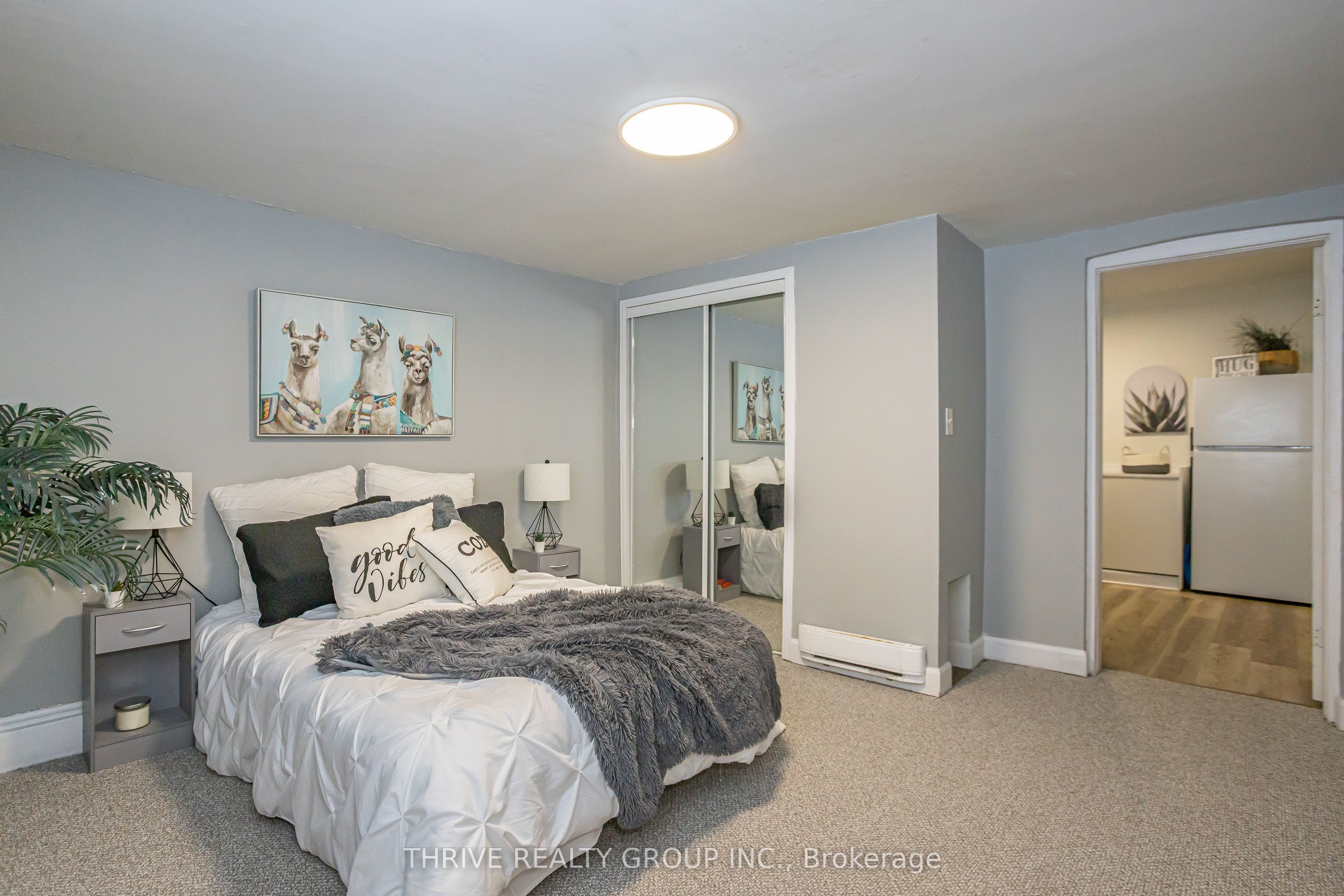 137 Wellington Street Property Photo 36