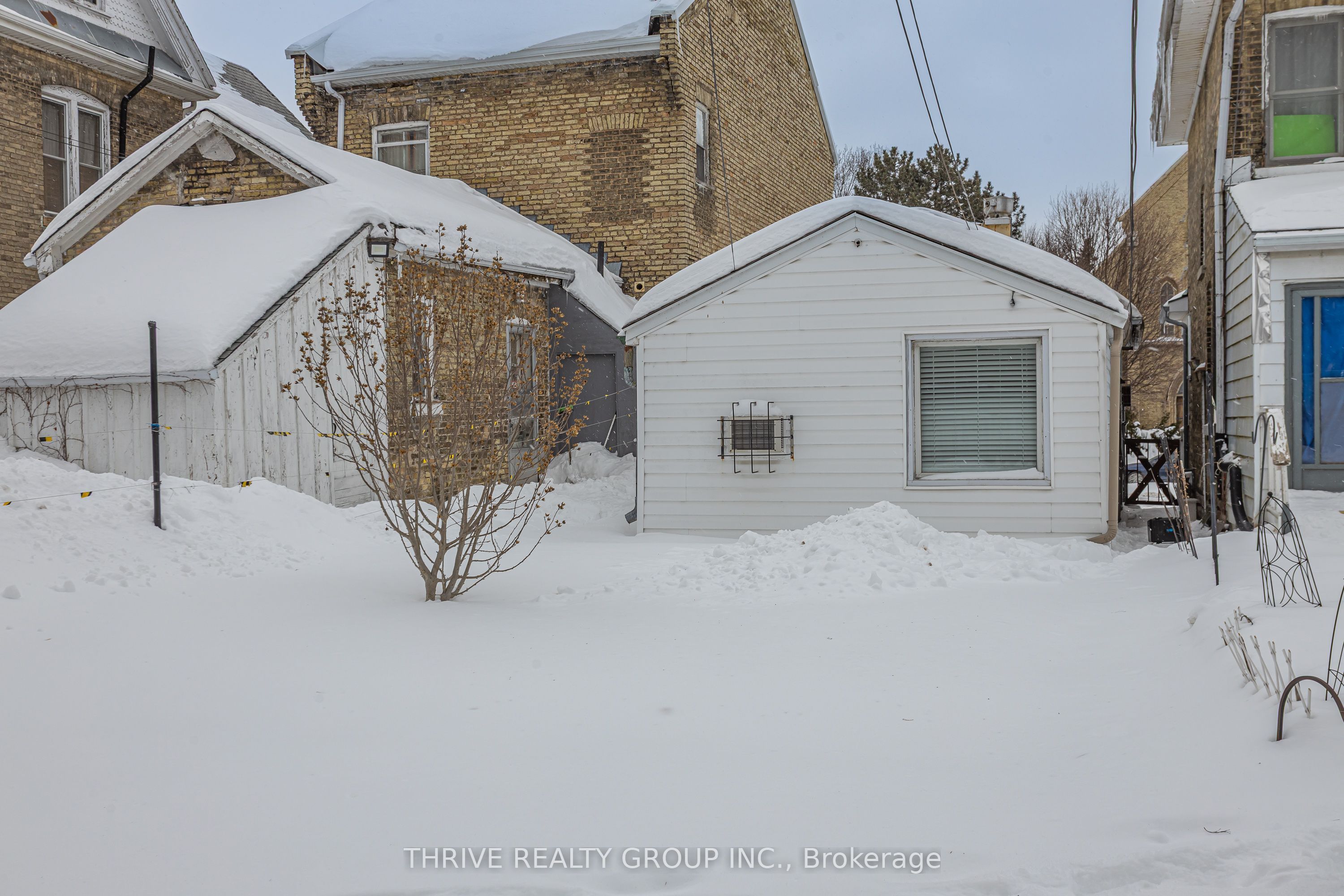 137 Wellington Street Property Photo 40