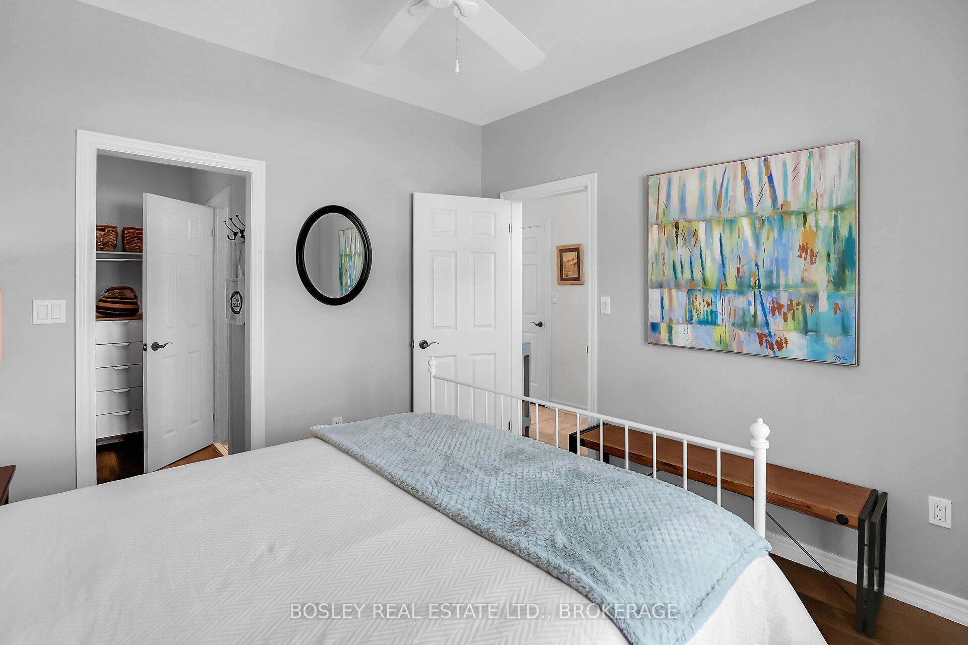608 Simcoe St Property Photo 5